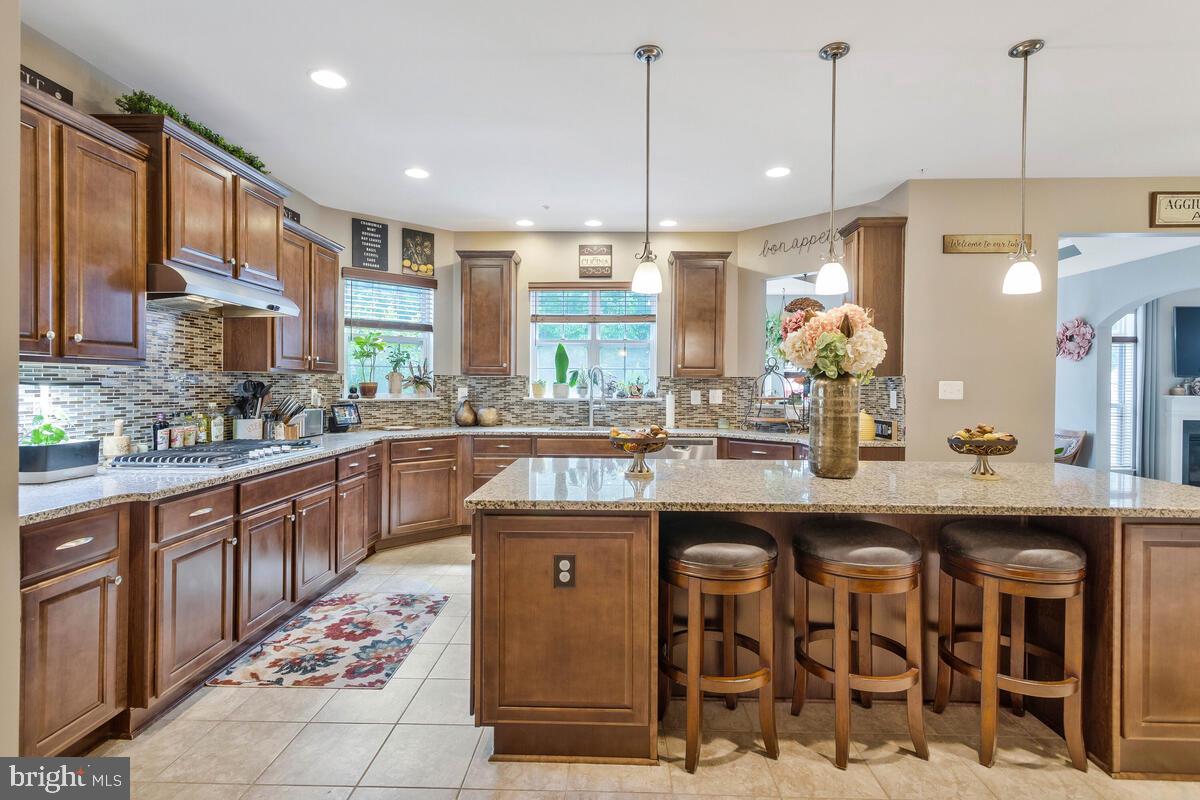 VILLAGES OF SAVANNAH - Residential