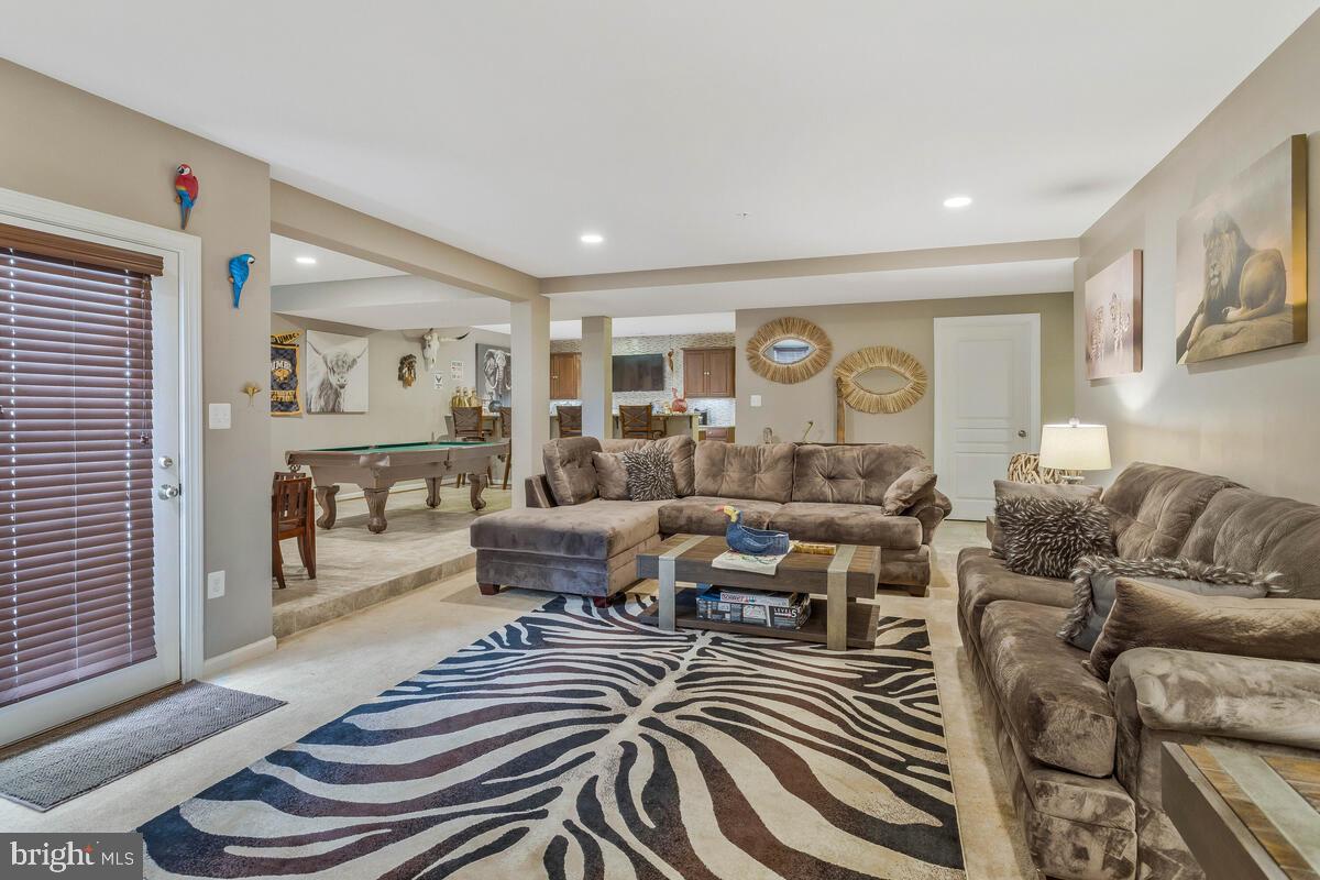 VILLAGES OF SAVANNAH - Residential