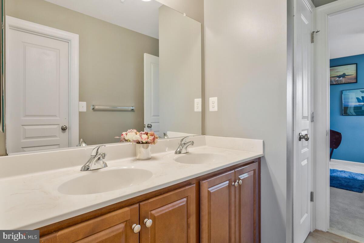 VILLAGES OF SAVANNAH - Residential