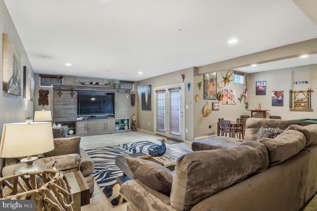 VILLAGES OF SAVANNAH - Residential