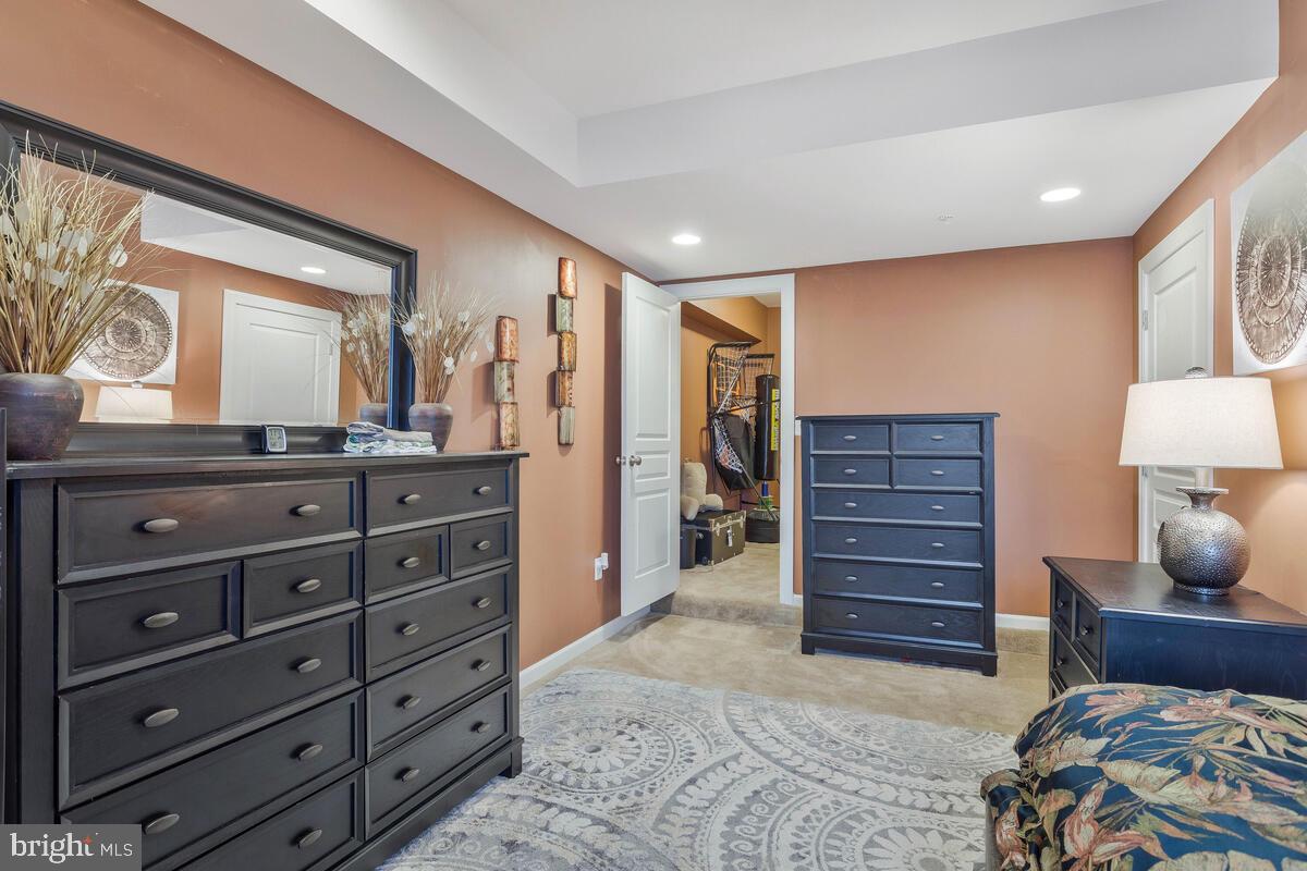 VILLAGES OF SAVANNAH - Residential