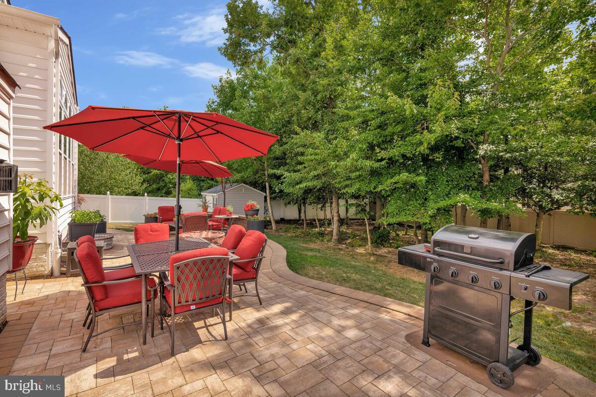 VILLAGES OF SAVANNAH - Residential