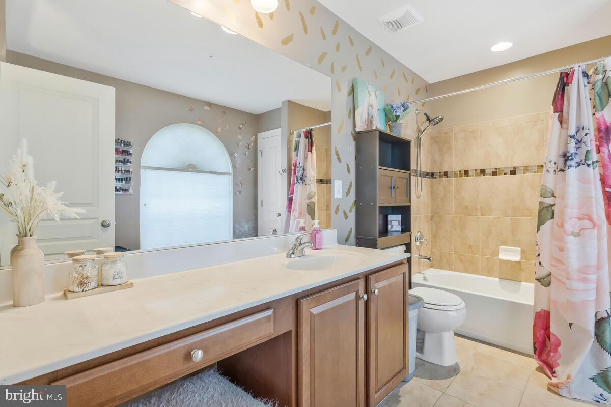 VILLAGES OF SAVANNAH - Residential