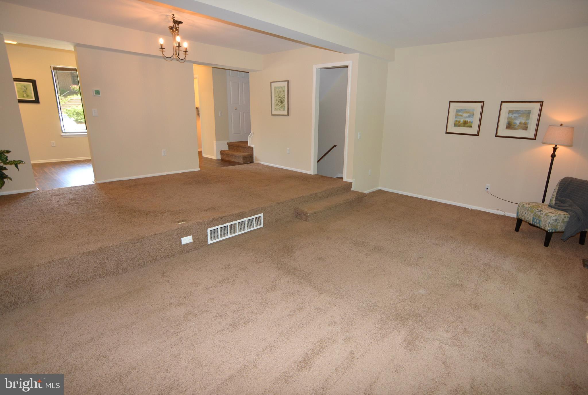 KIMBERLY WOODS VILLAGE - Residential