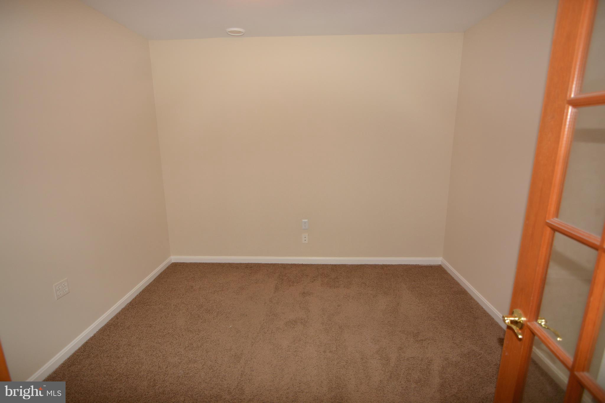 KIMBERLY WOODS VILLAGE - Residential