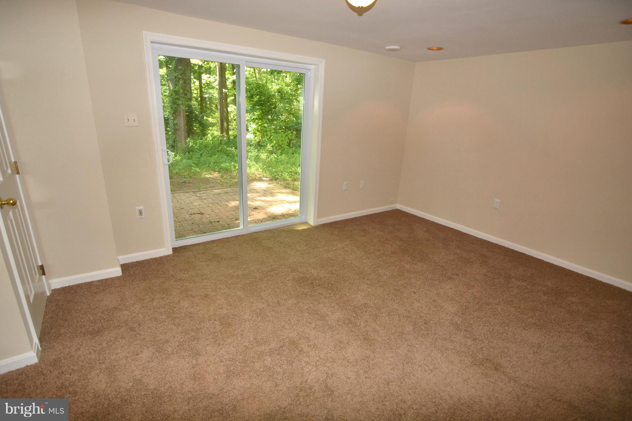 KIMBERLY WOODS VILLAGE - Residential