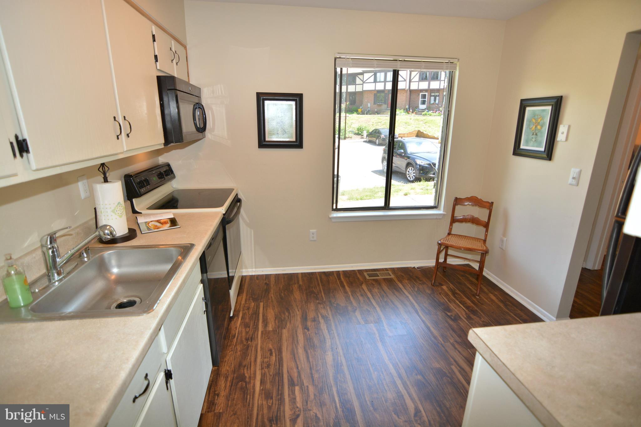 KIMBERLY WOODS VILLAGE - Residential