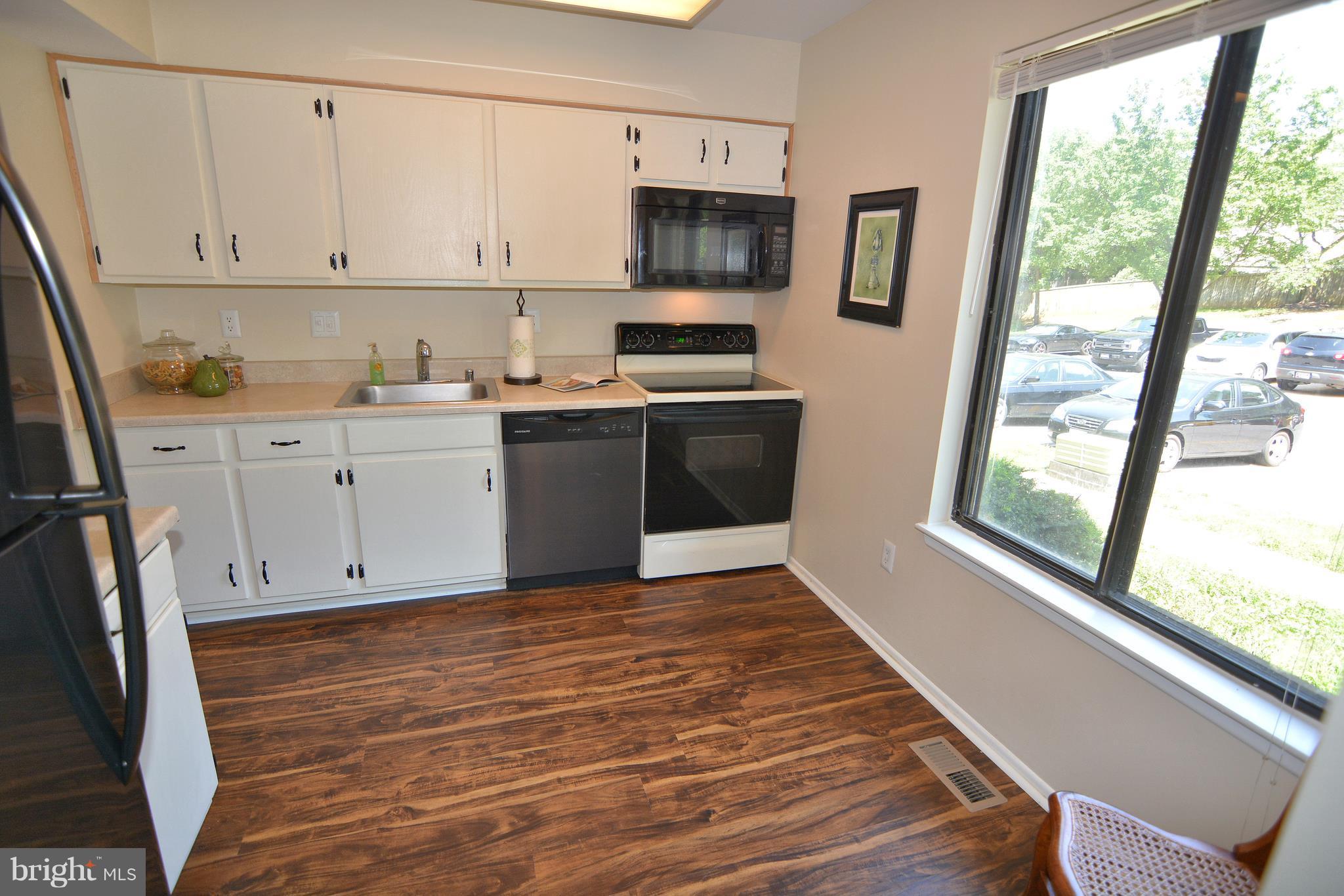 KIMBERLY WOODS VILLAGE - Residential