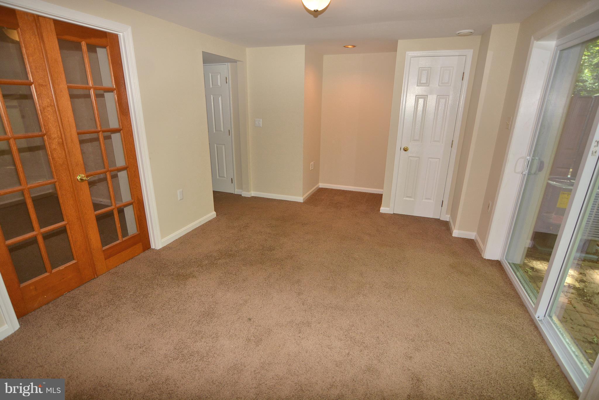 KIMBERLY WOODS VILLAGE - Residential