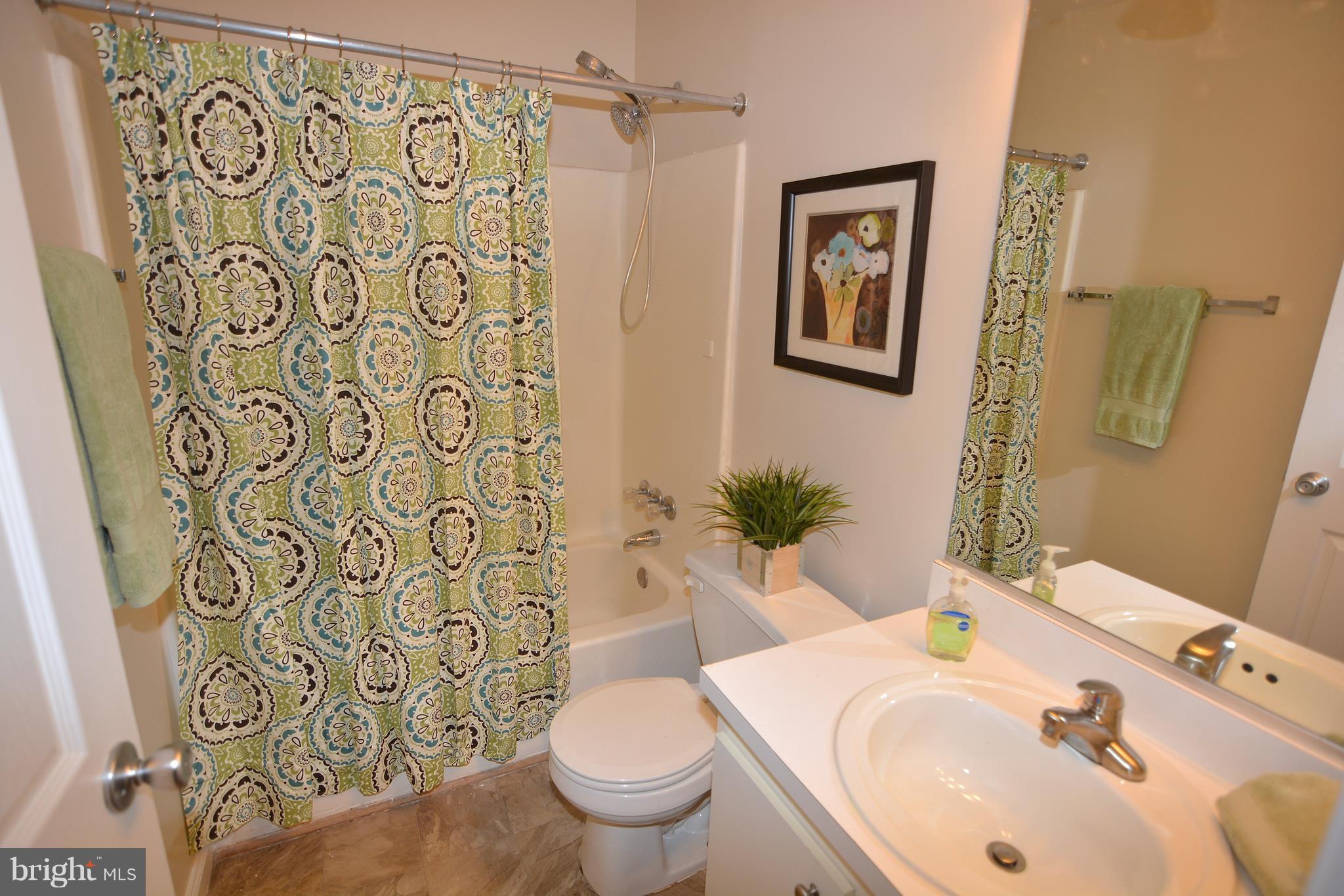 KIMBERLY WOODS VILLAGE - Residential