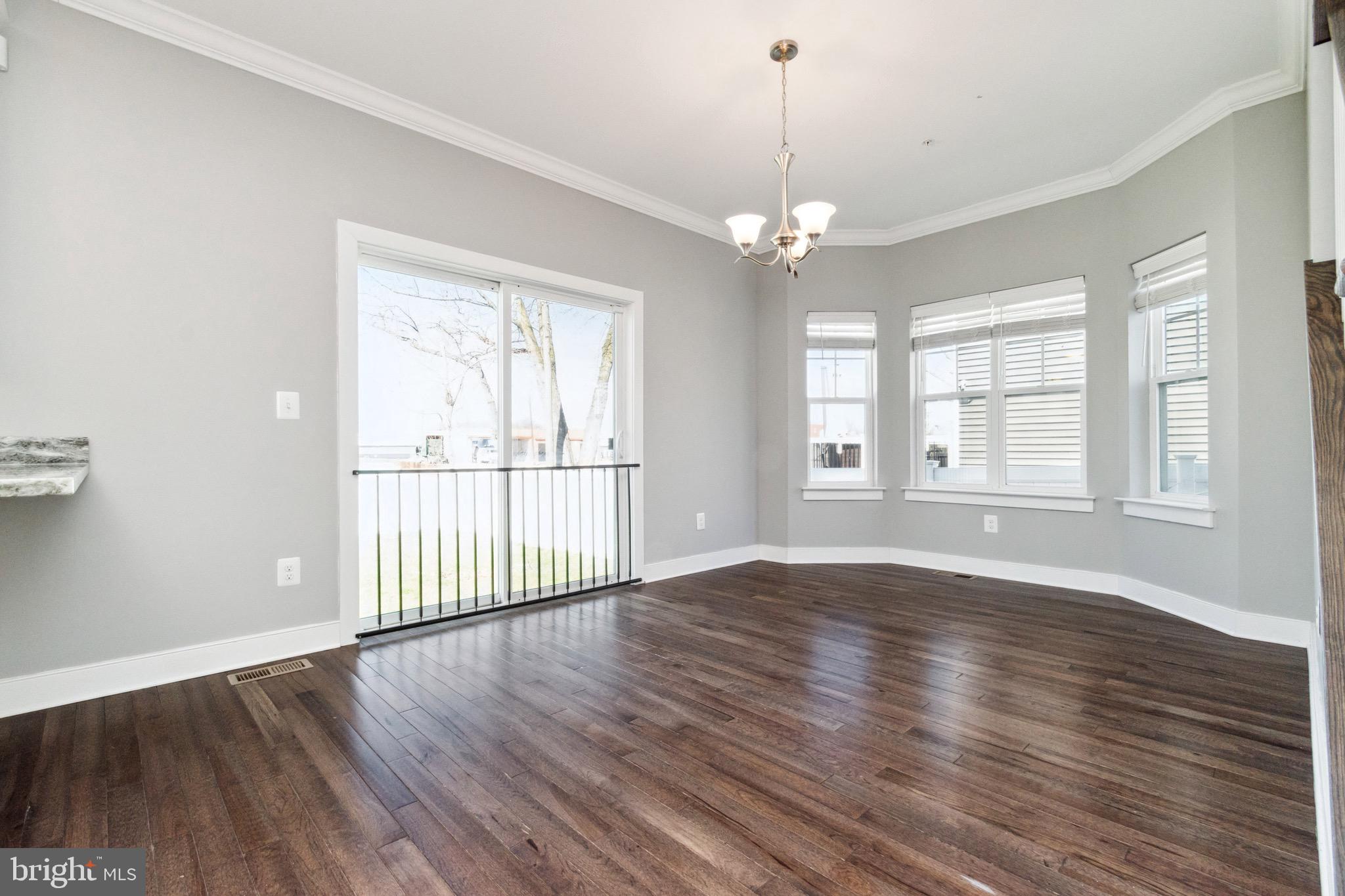 EDGEMERE/SPARROWS POINT - Residential