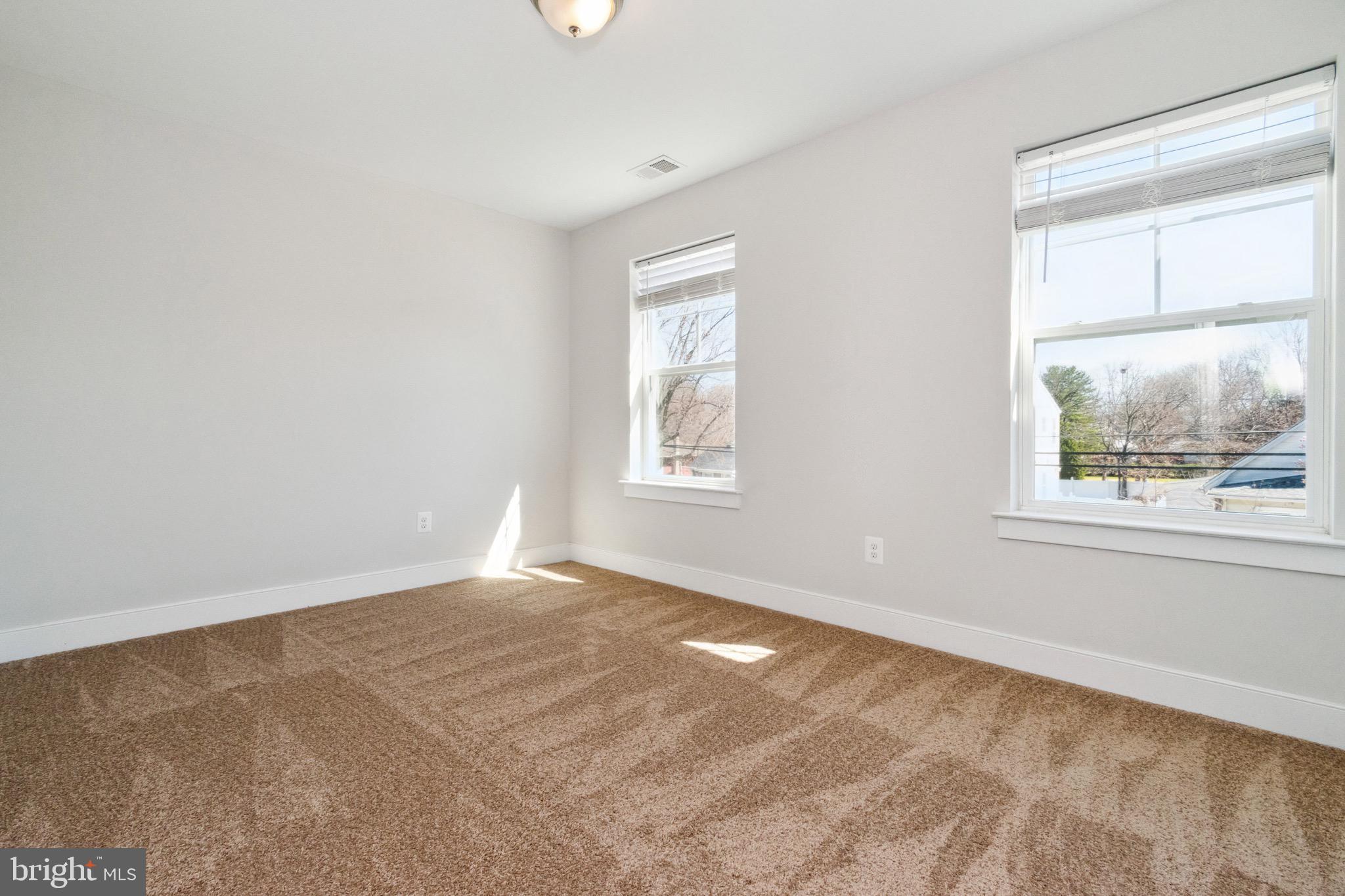 EDGEMERE/SPARROWS POINT - Residential