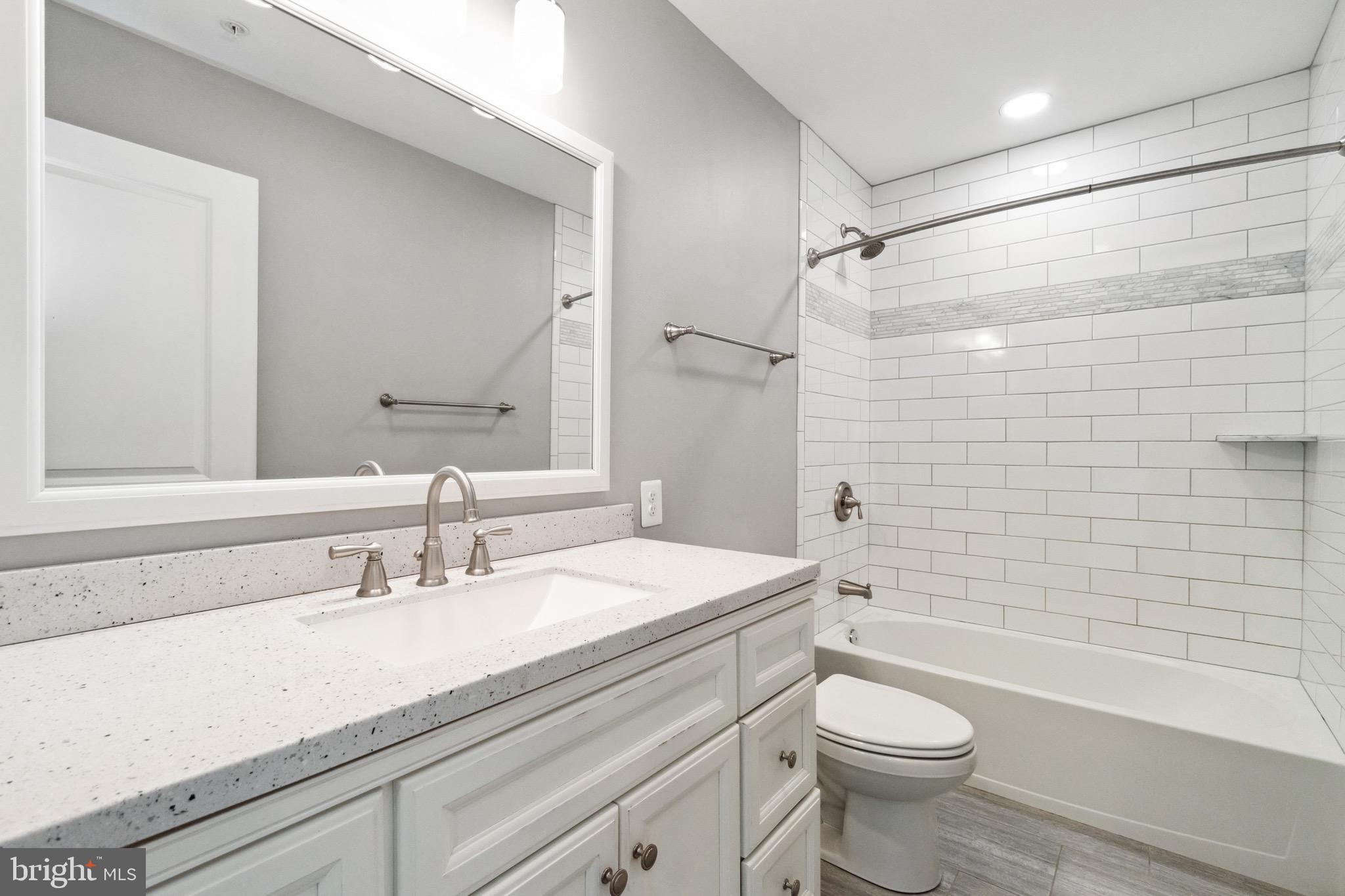 EDGEMERE/SPARROWS POINT - Residential