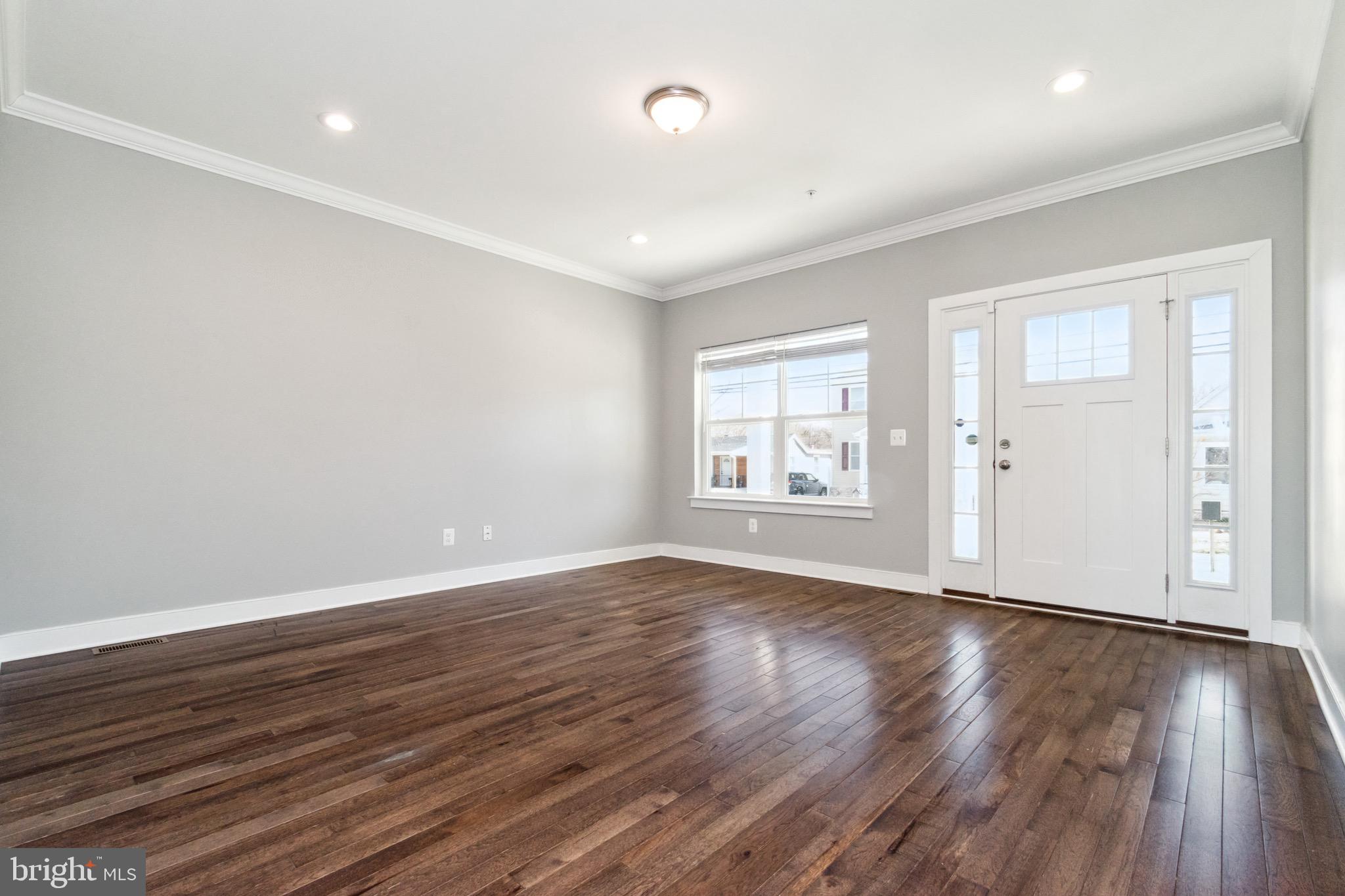 EDGEMERE/SPARROWS POINT - Residential