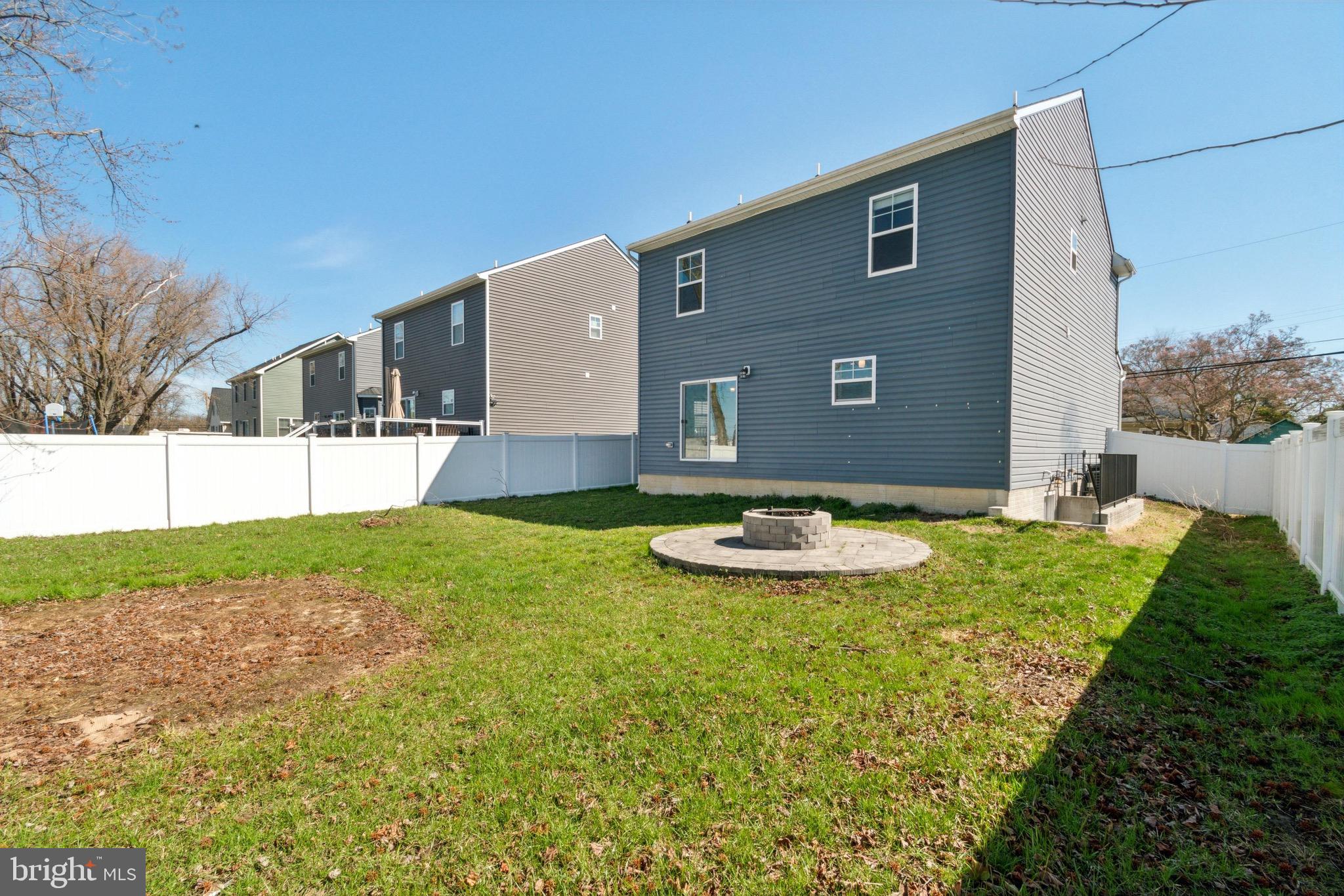 EDGEMERE/SPARROWS POINT - Residential