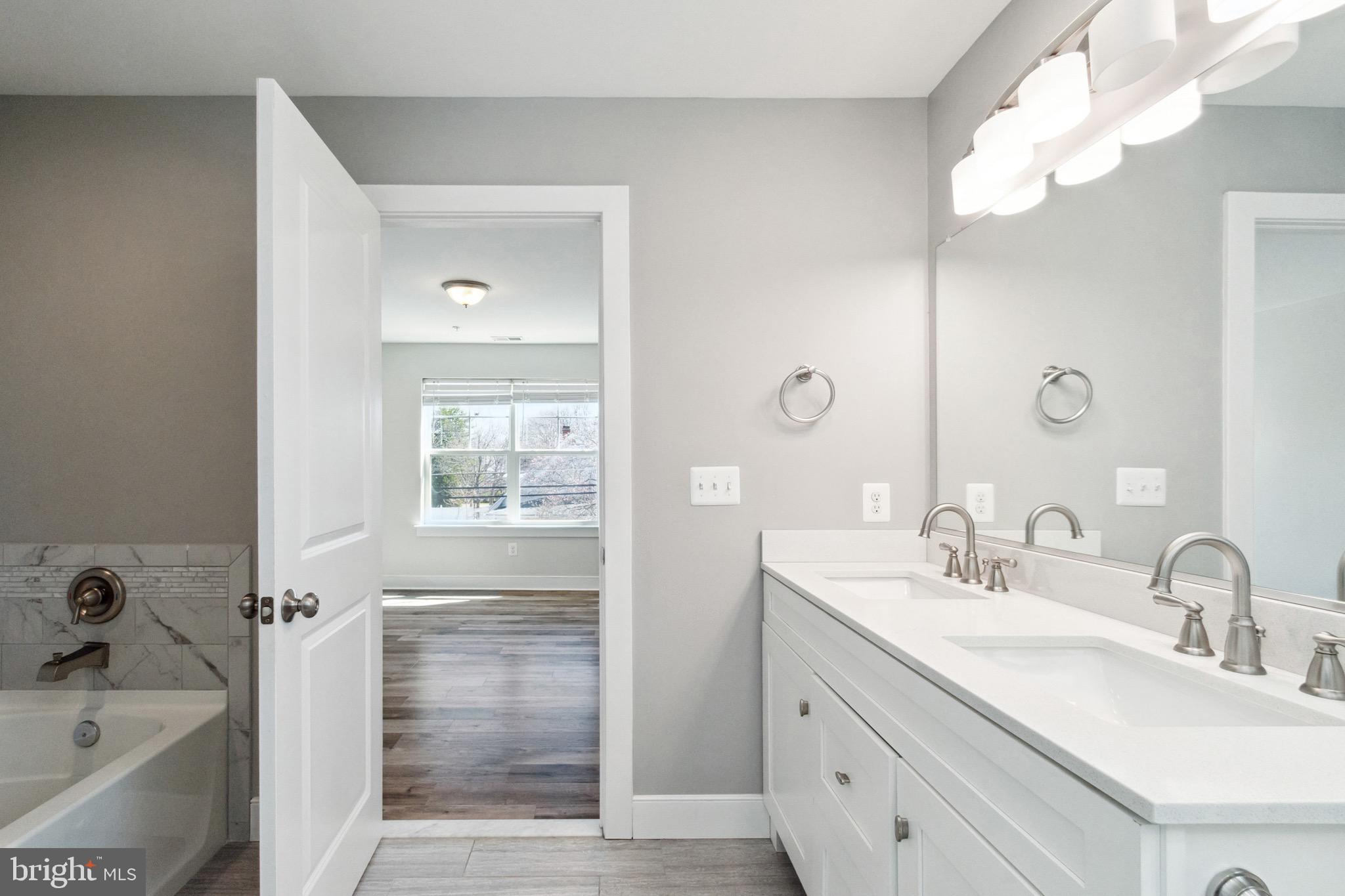 EDGEMERE/SPARROWS POINT - Residential