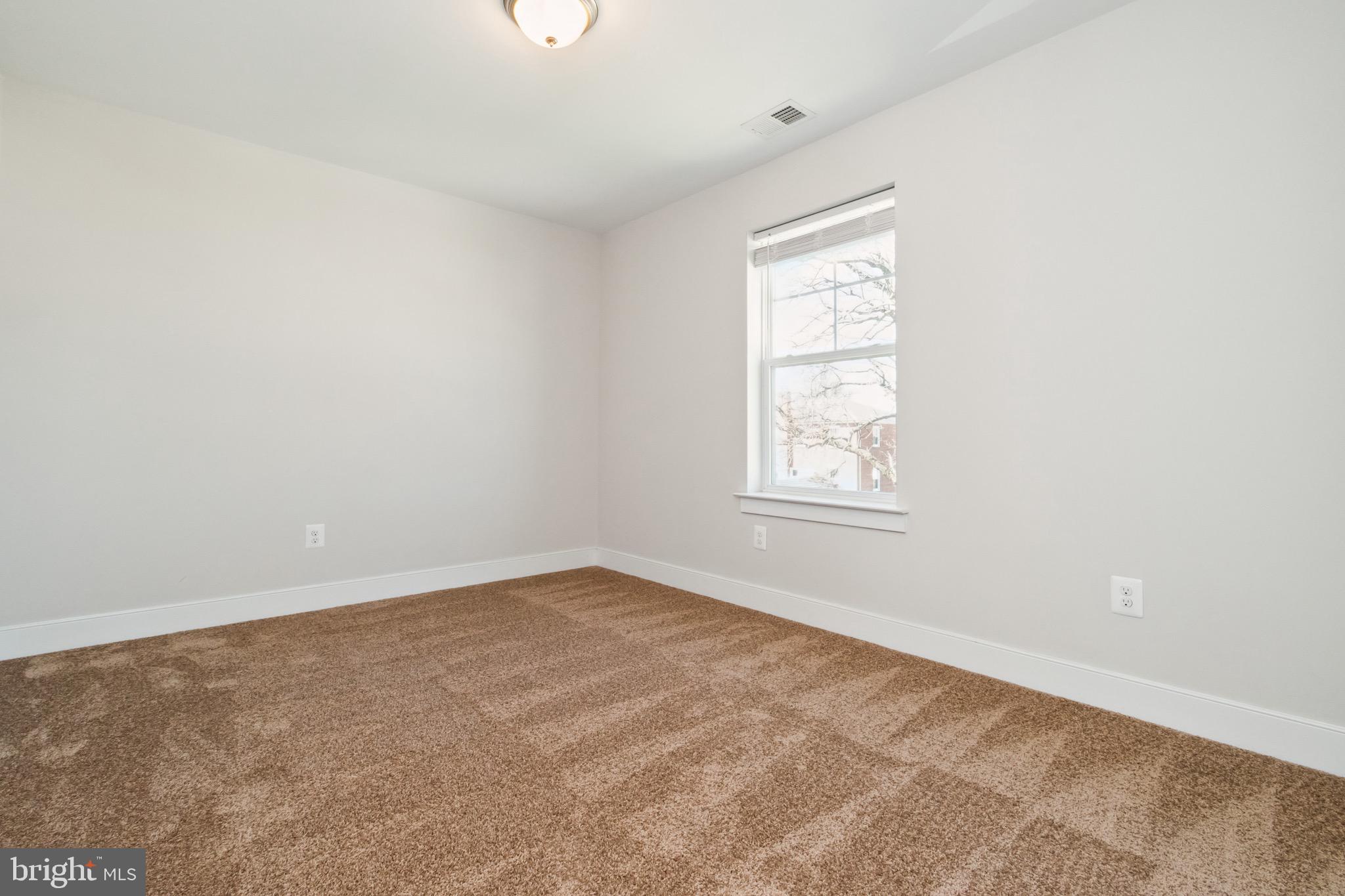 EDGEMERE/SPARROWS POINT - Residential