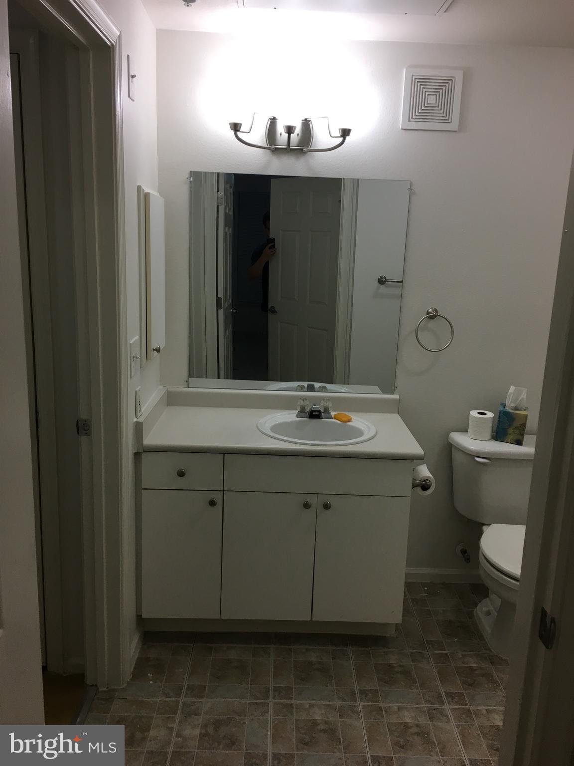 HIGH POINTE AT JEFFERSON PARK - Residential Lease