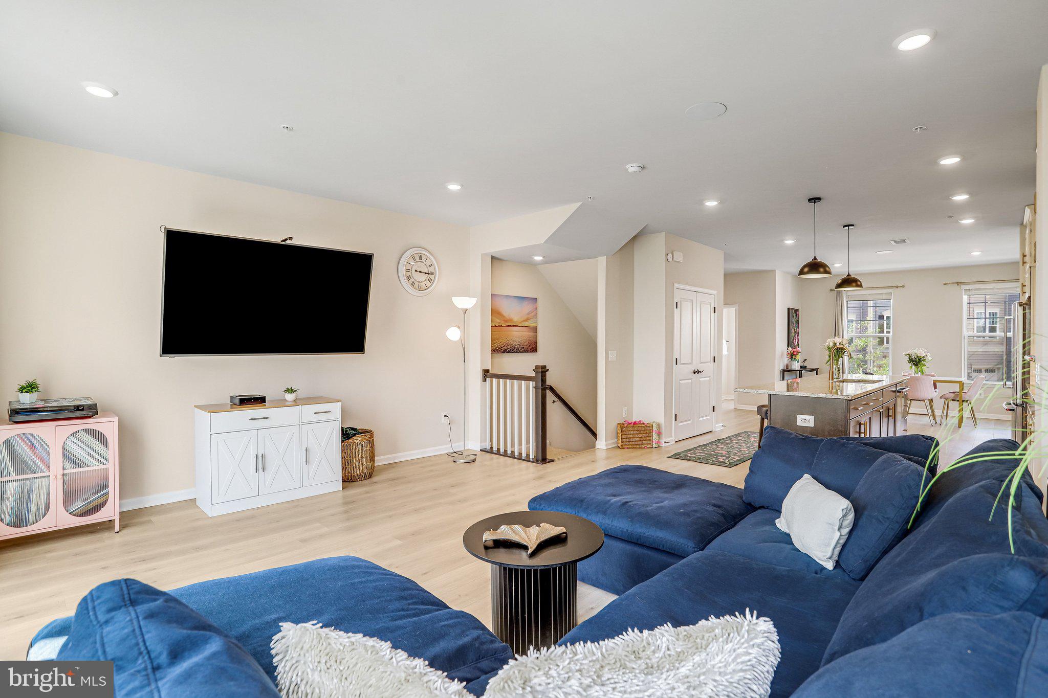 DAMASCUS VILLAGE - Residential