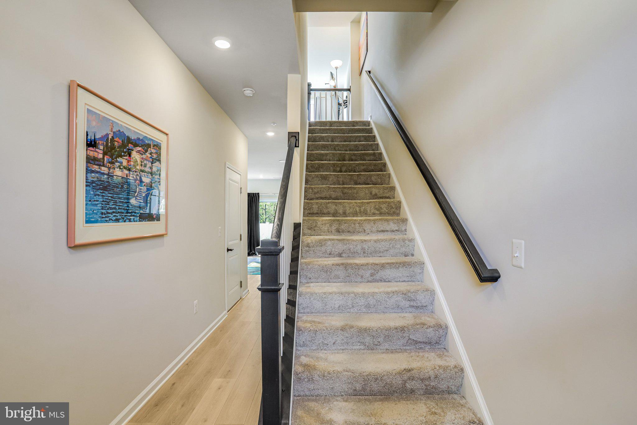 DAMASCUS VILLAGE - Residential