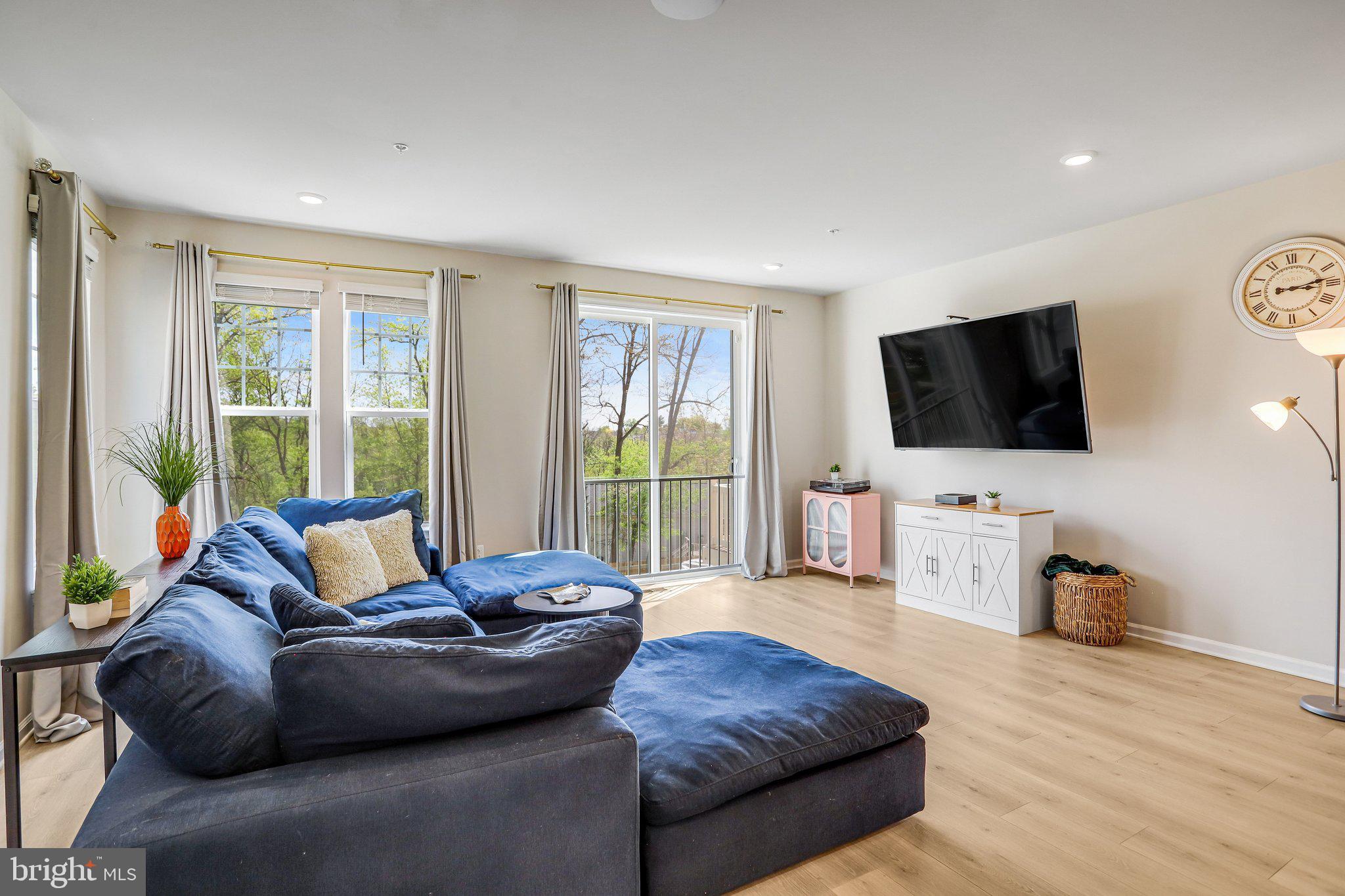 DAMASCUS VILLAGE - Residential