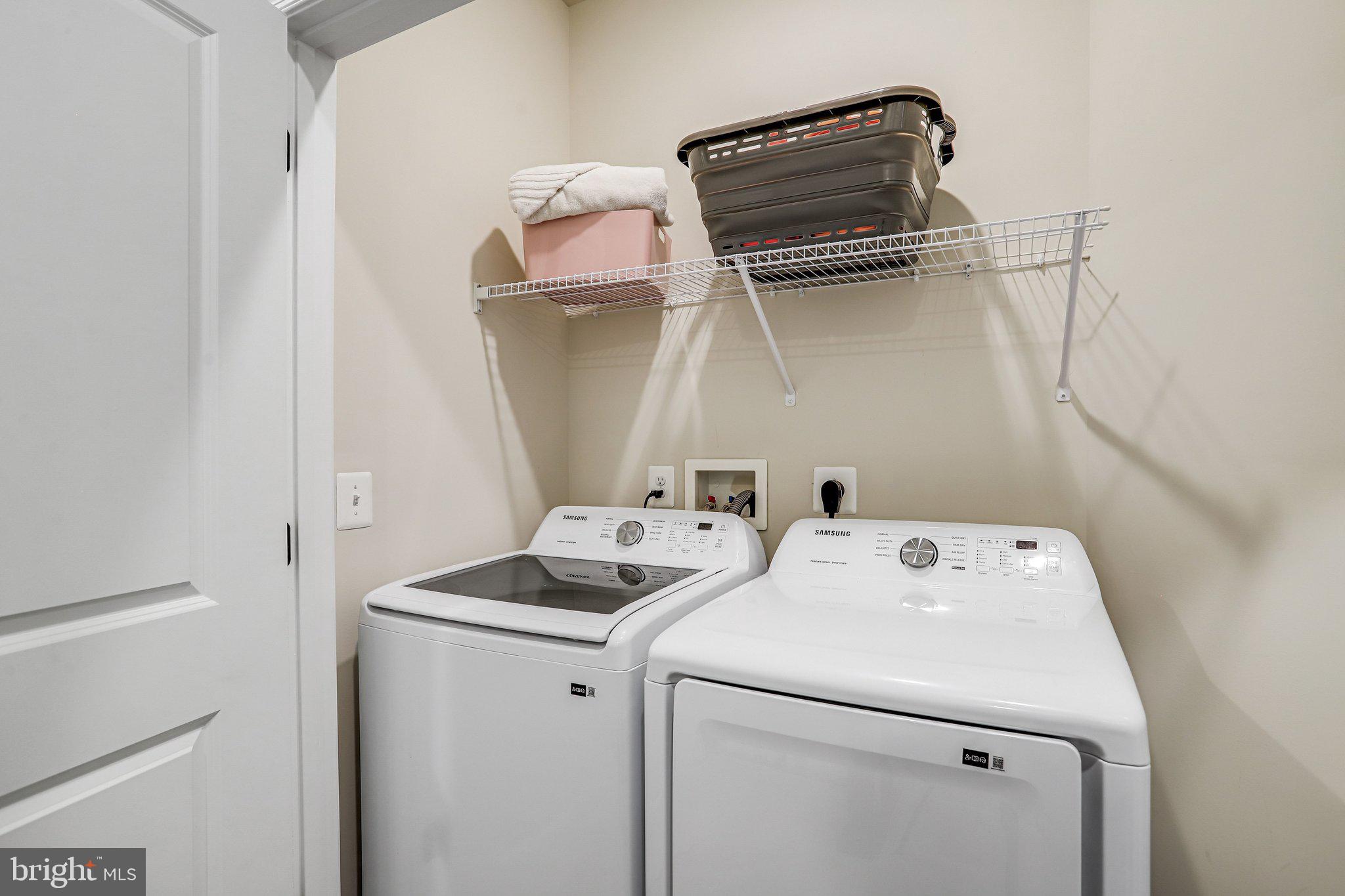 DAMASCUS VILLAGE - Residential