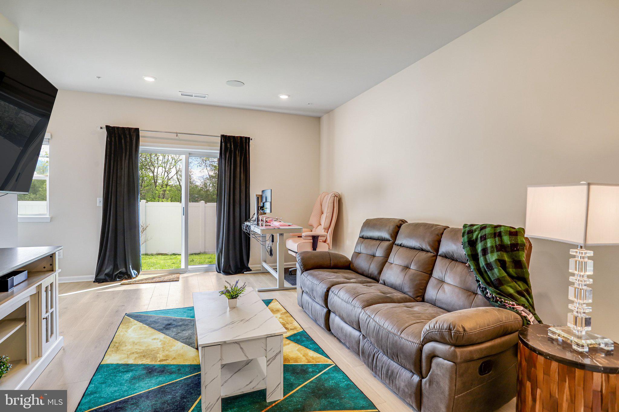 DAMASCUS VILLAGE - Residential