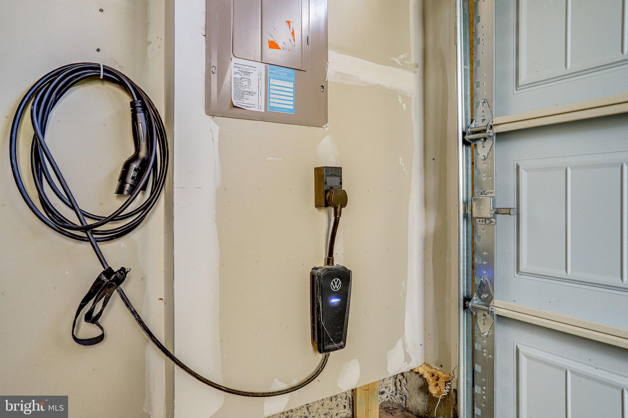 DAMASCUS VILLAGE - Residential