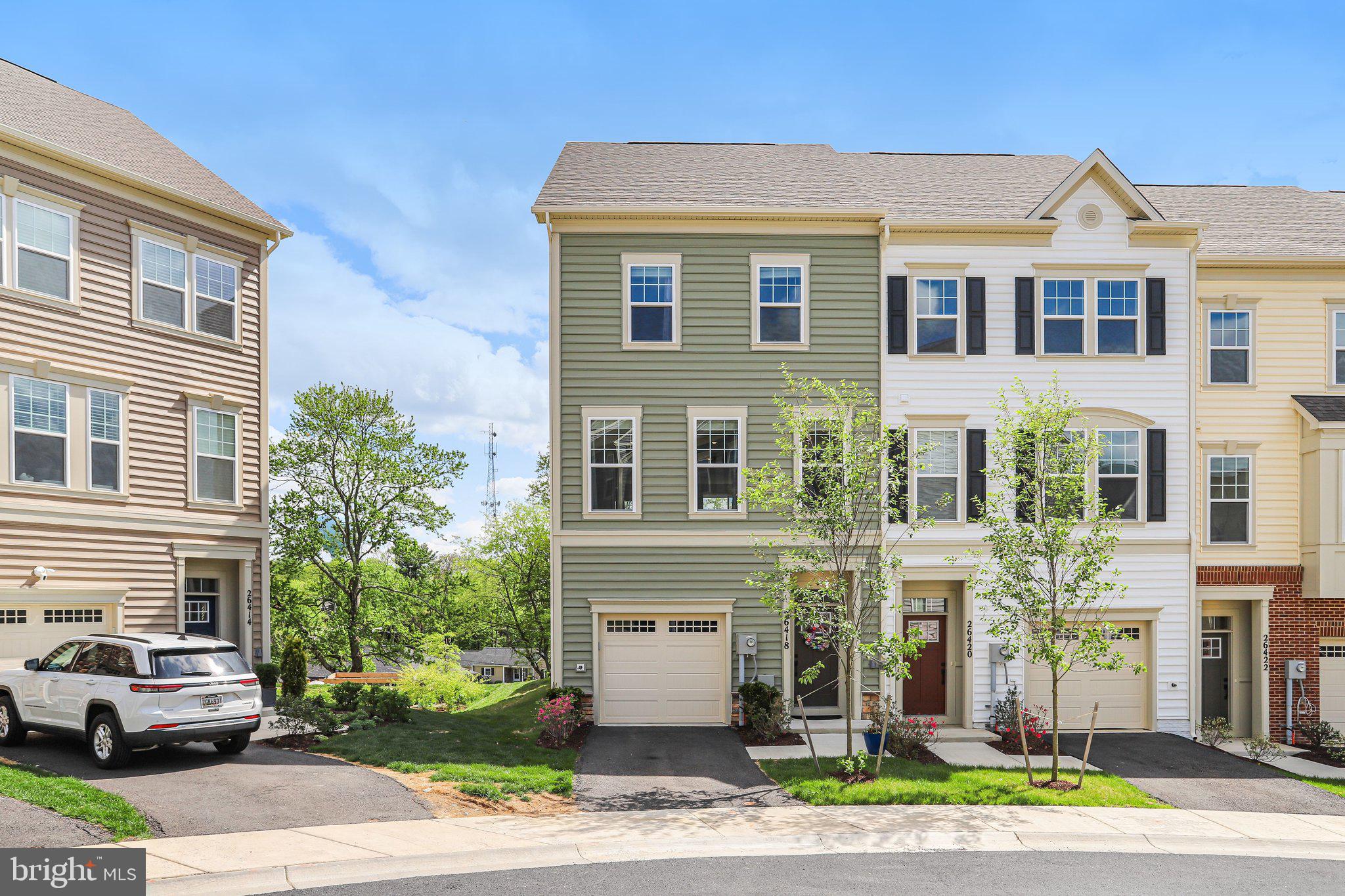 DAMASCUS VILLAGE - Residential