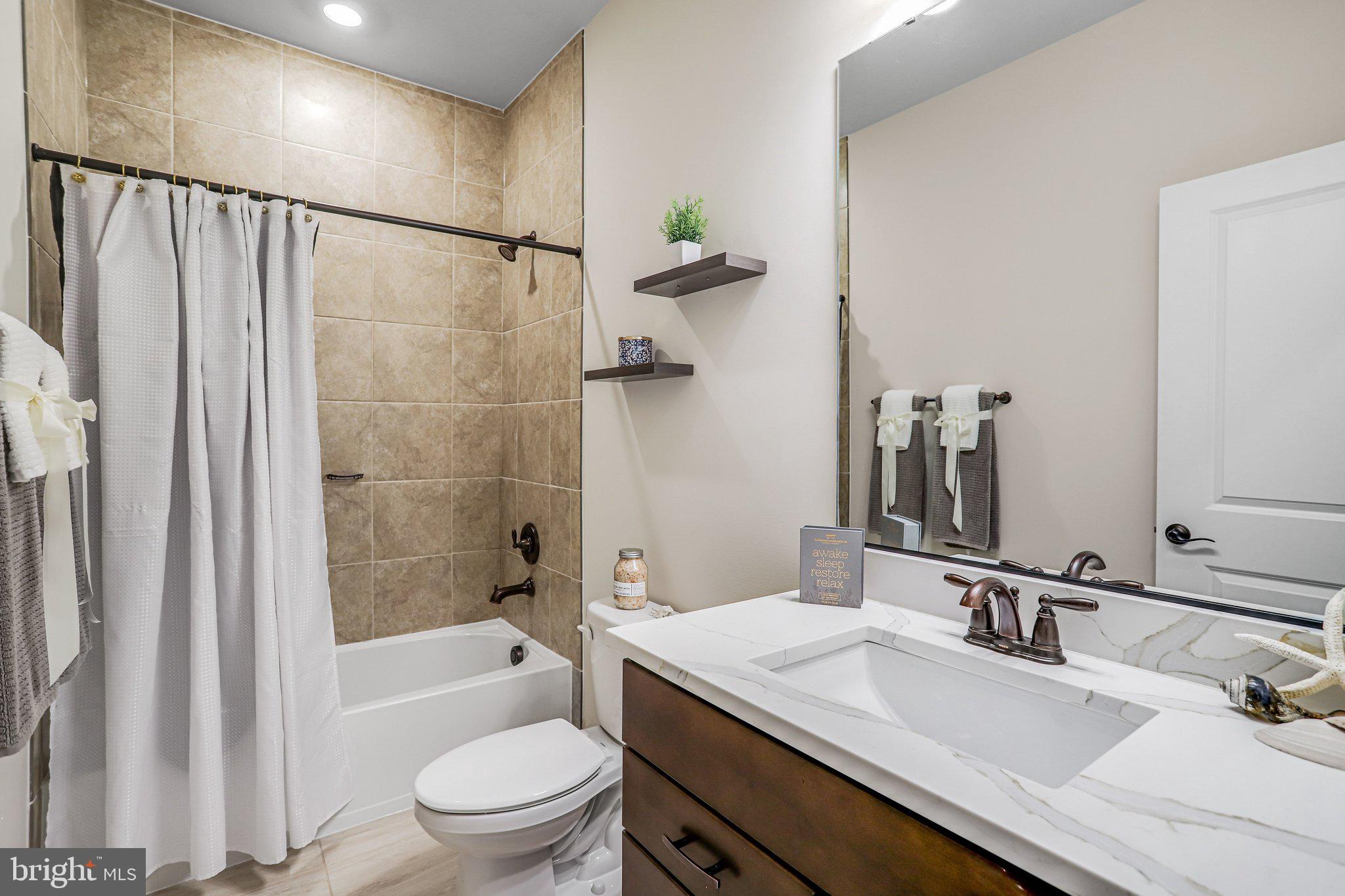 DAMASCUS VILLAGE - Residential