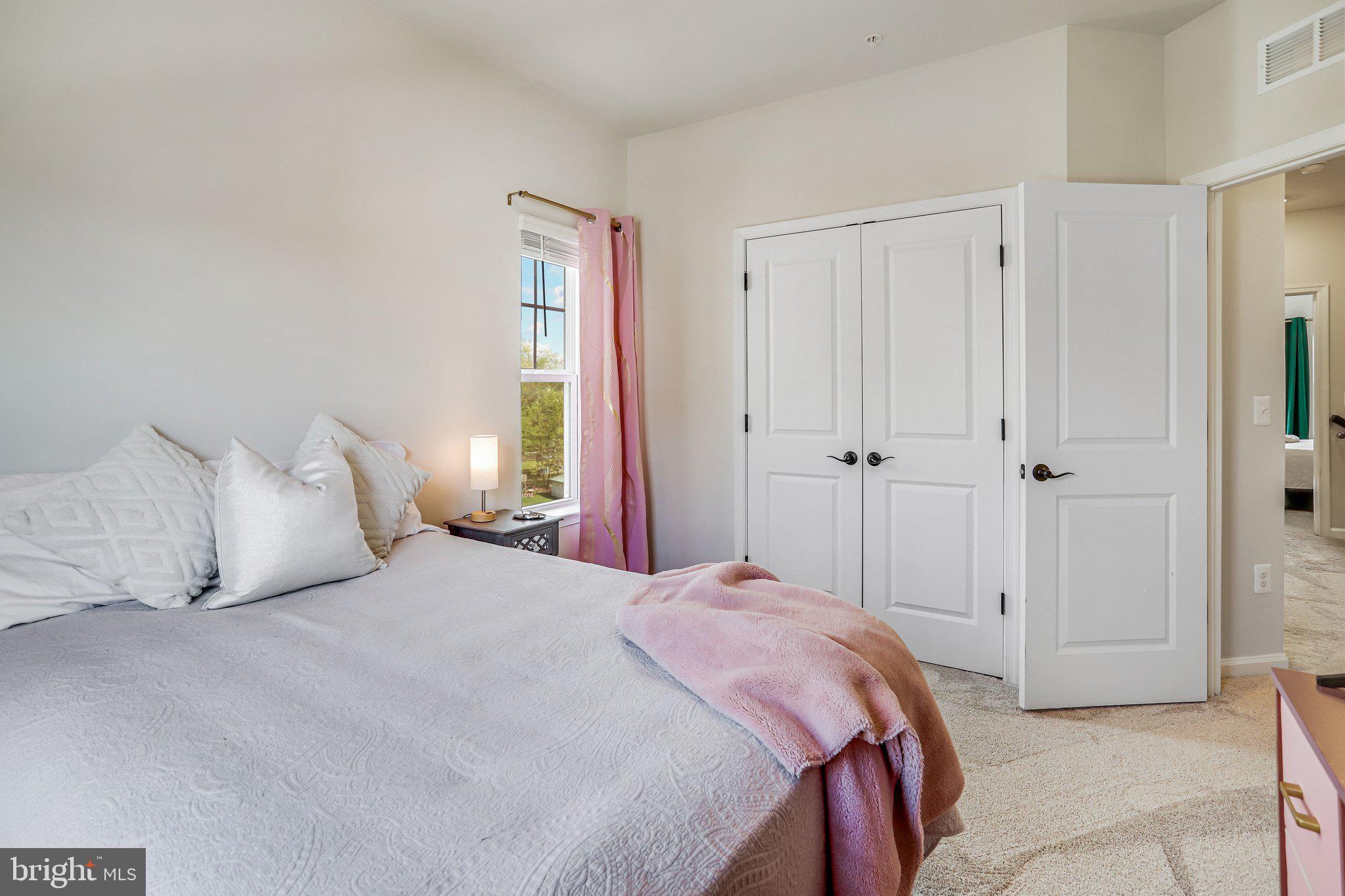 DAMASCUS VILLAGE - Residential