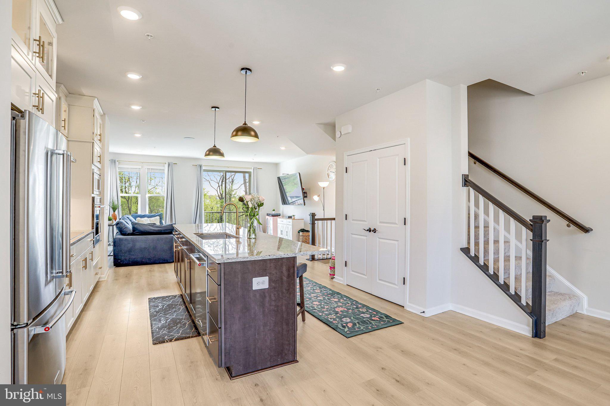 DAMASCUS VILLAGE - Residential