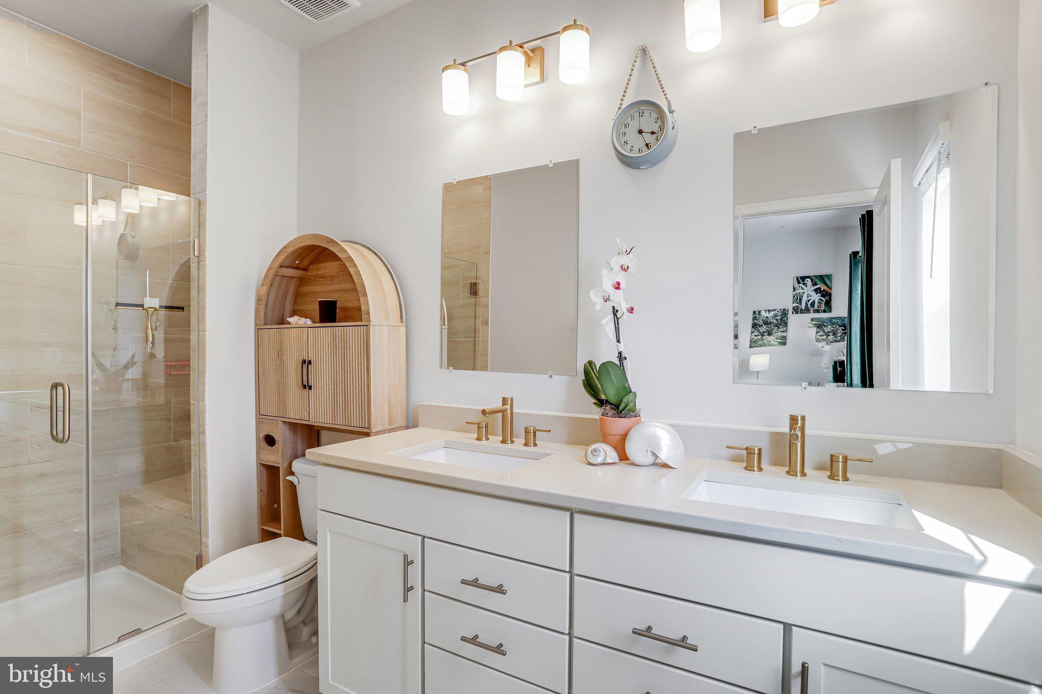 DAMASCUS VILLAGE - Residential