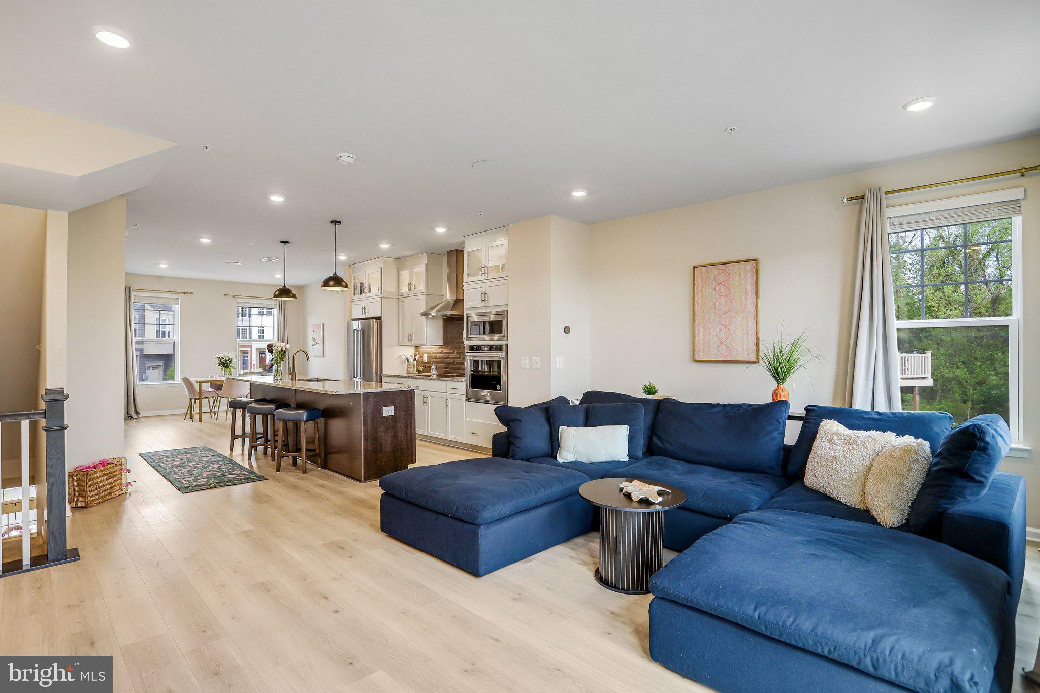 DAMASCUS VILLAGE - Residential