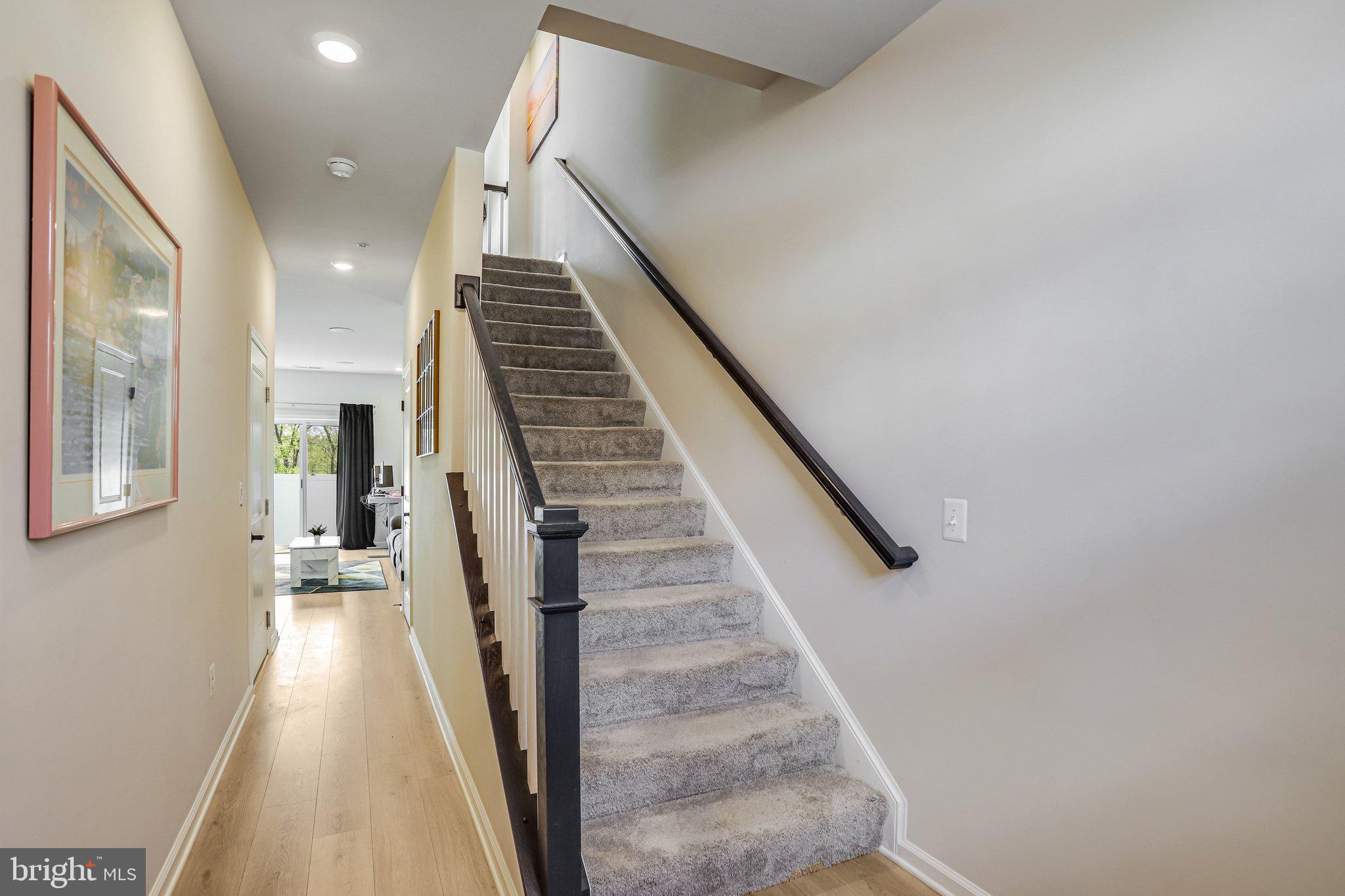 DAMASCUS VILLAGE - Residential