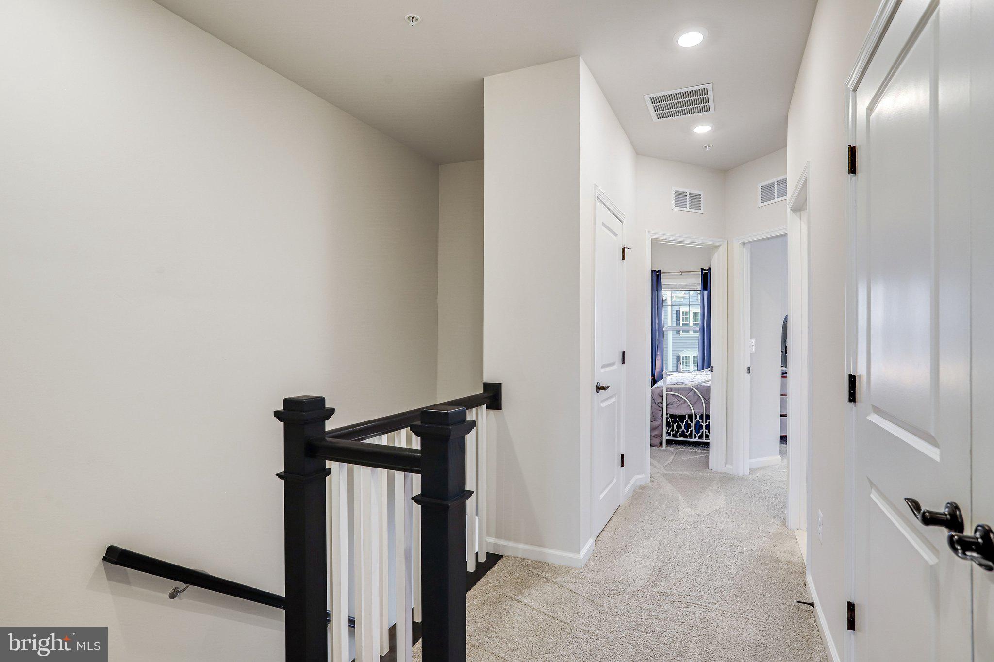 DAMASCUS VILLAGE - Residential