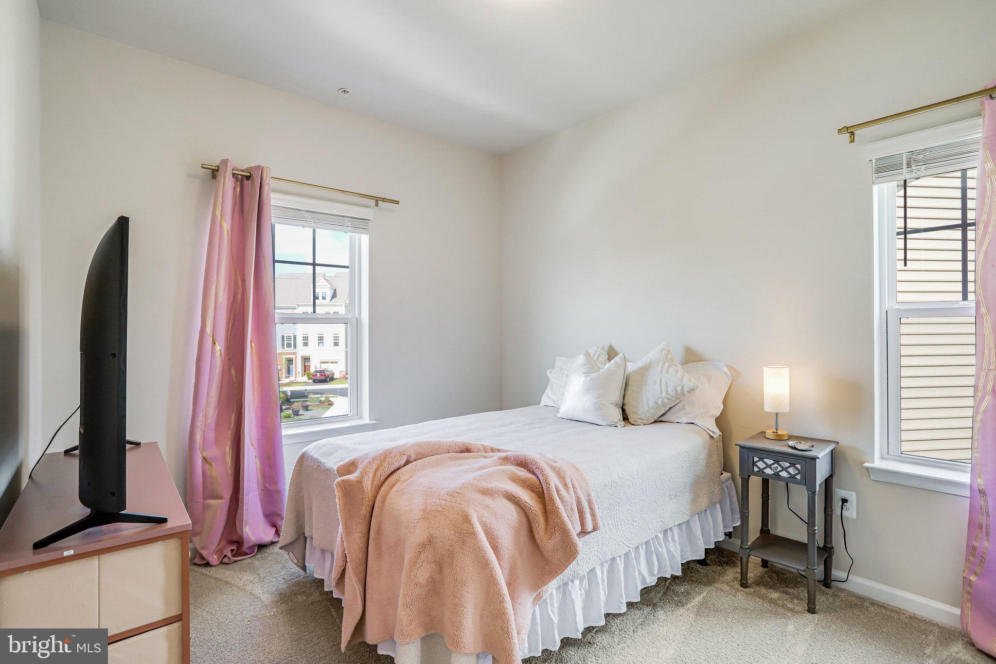 DAMASCUS VILLAGE - Residential