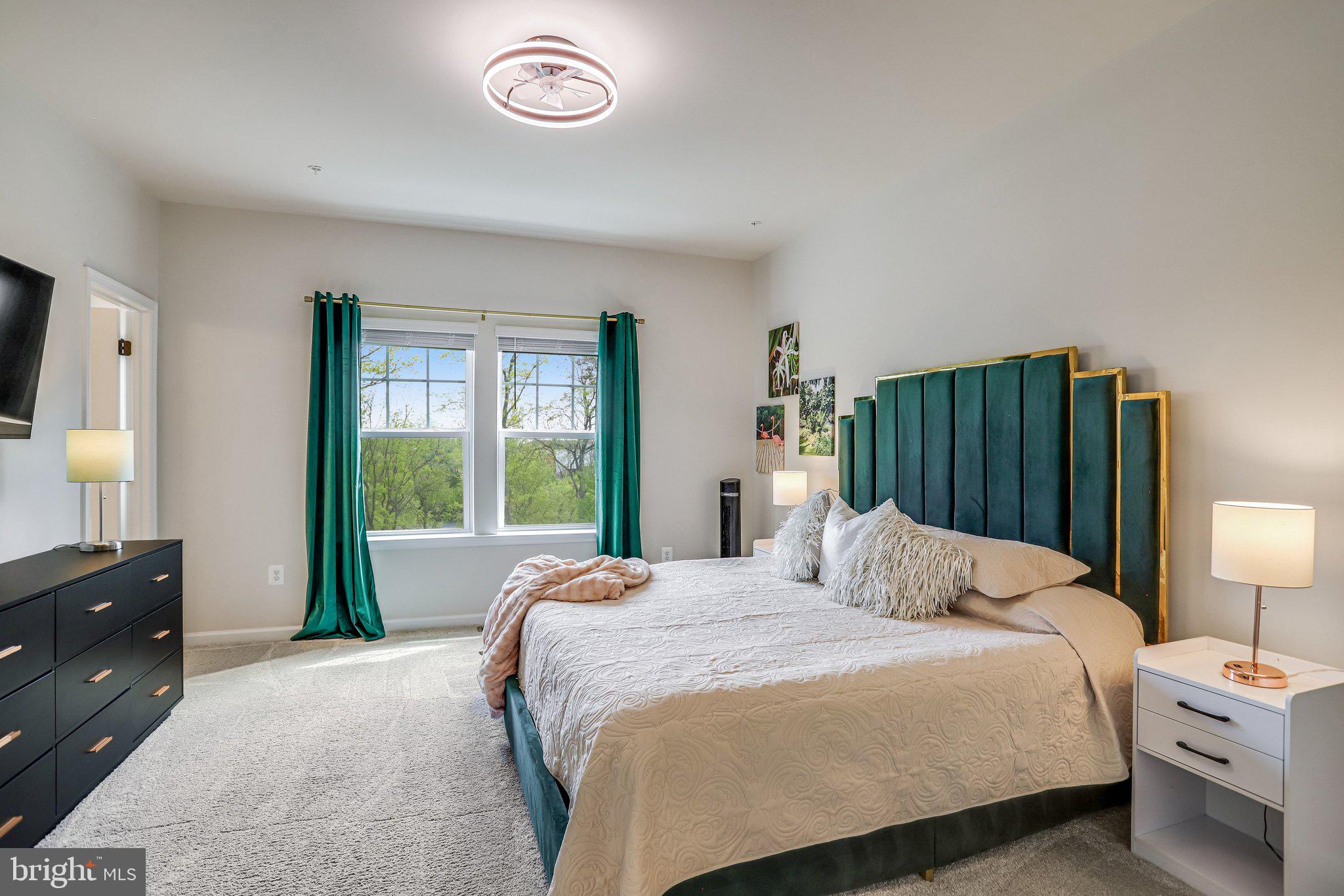 DAMASCUS VILLAGE - Residential