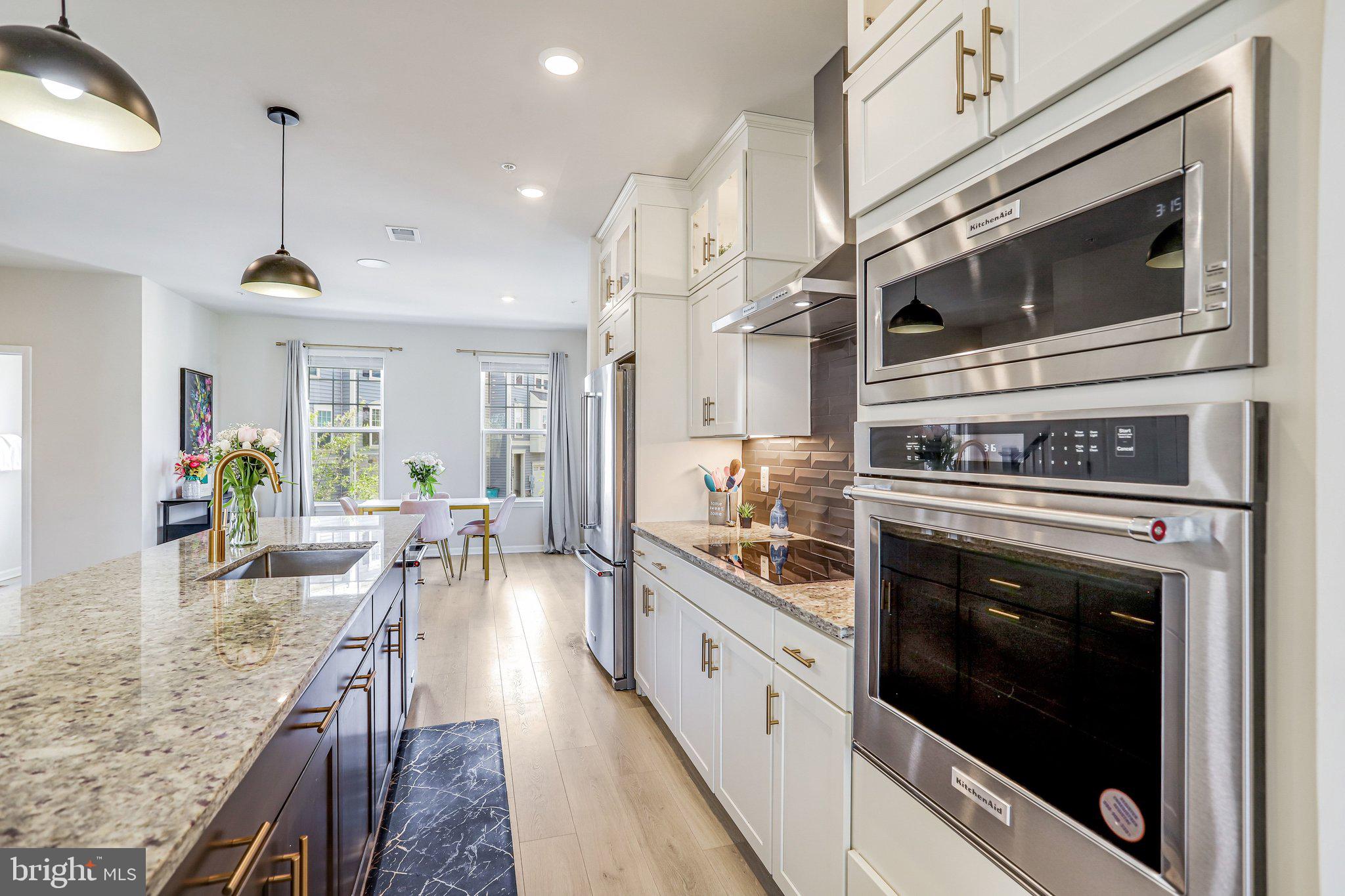 DAMASCUS VILLAGE - Residential