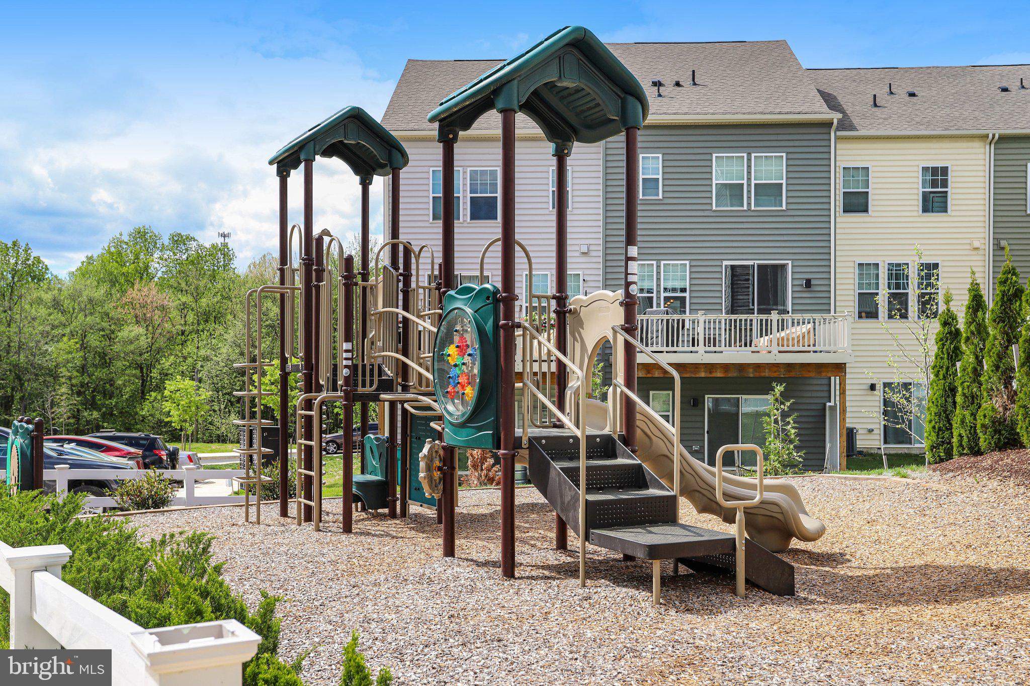 DAMASCUS VILLAGE - Residential