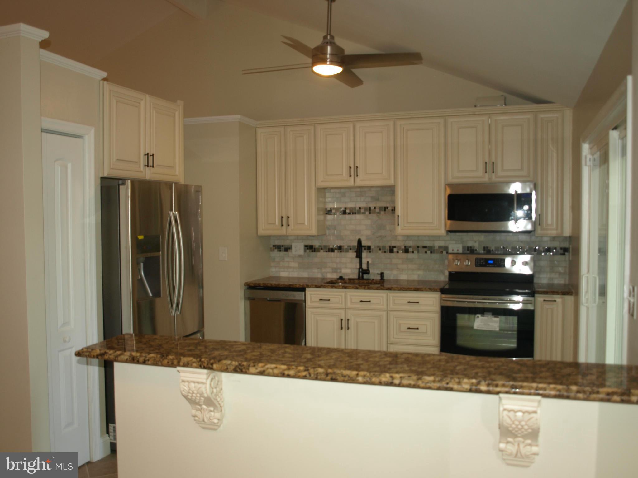 BUCKINGHAM ESTATES - Residential