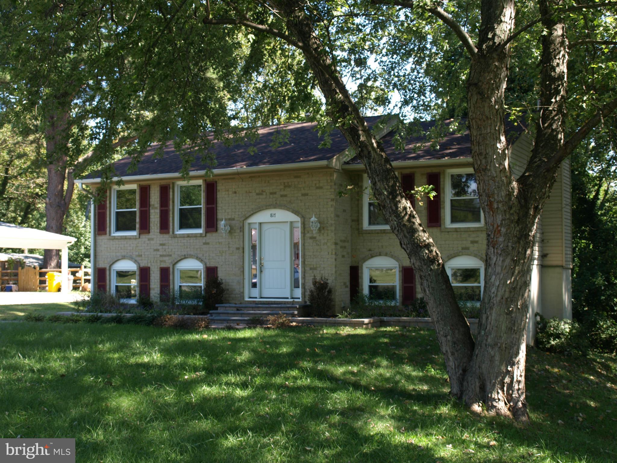 BUCKINGHAM ESTATES - Residential