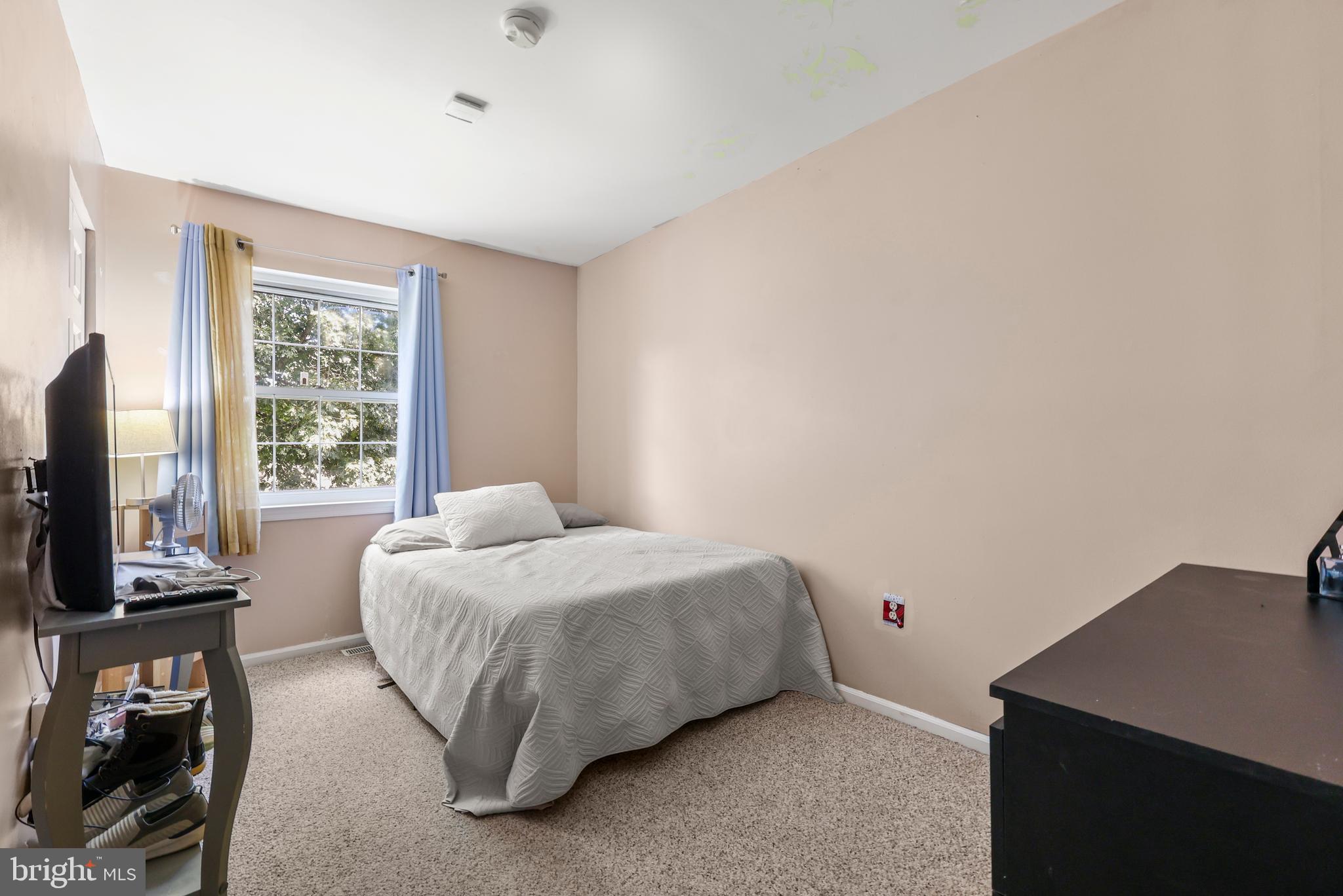 STONEGATE VILLAGE - Residential