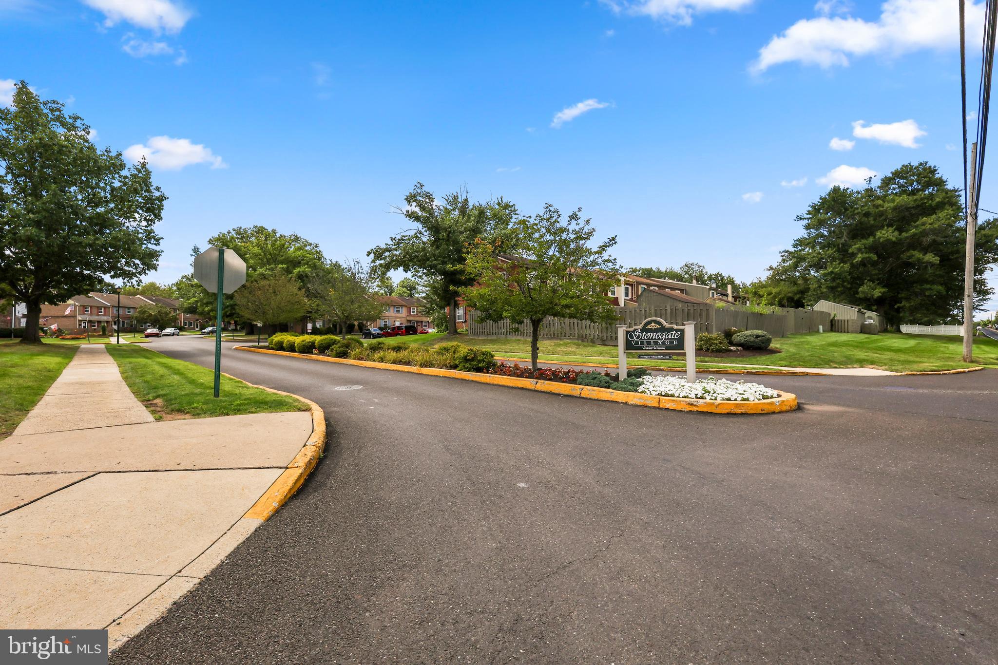 STONEGATE VILLAGE - Residential