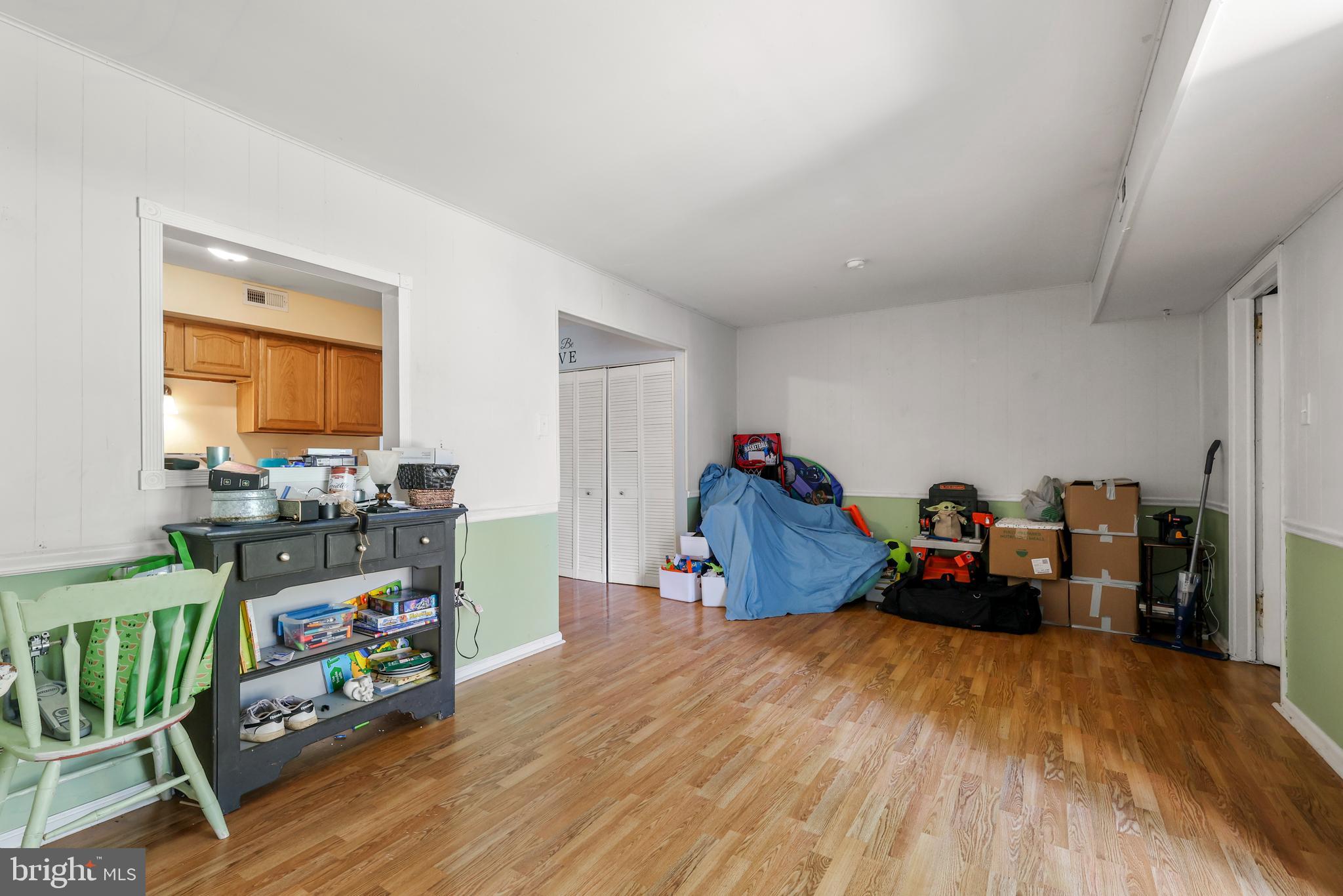 STONEGATE VILLAGE - Residential