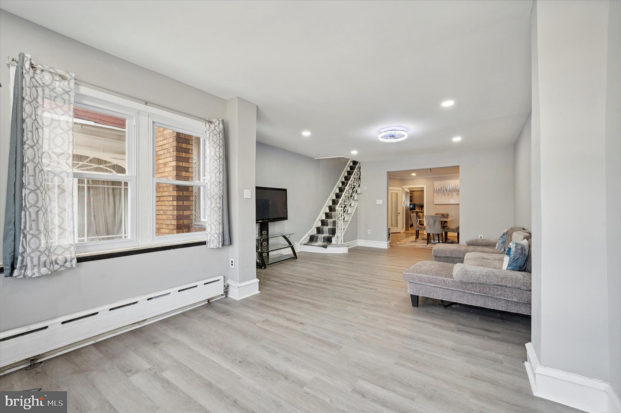 OAK LANE - Residential