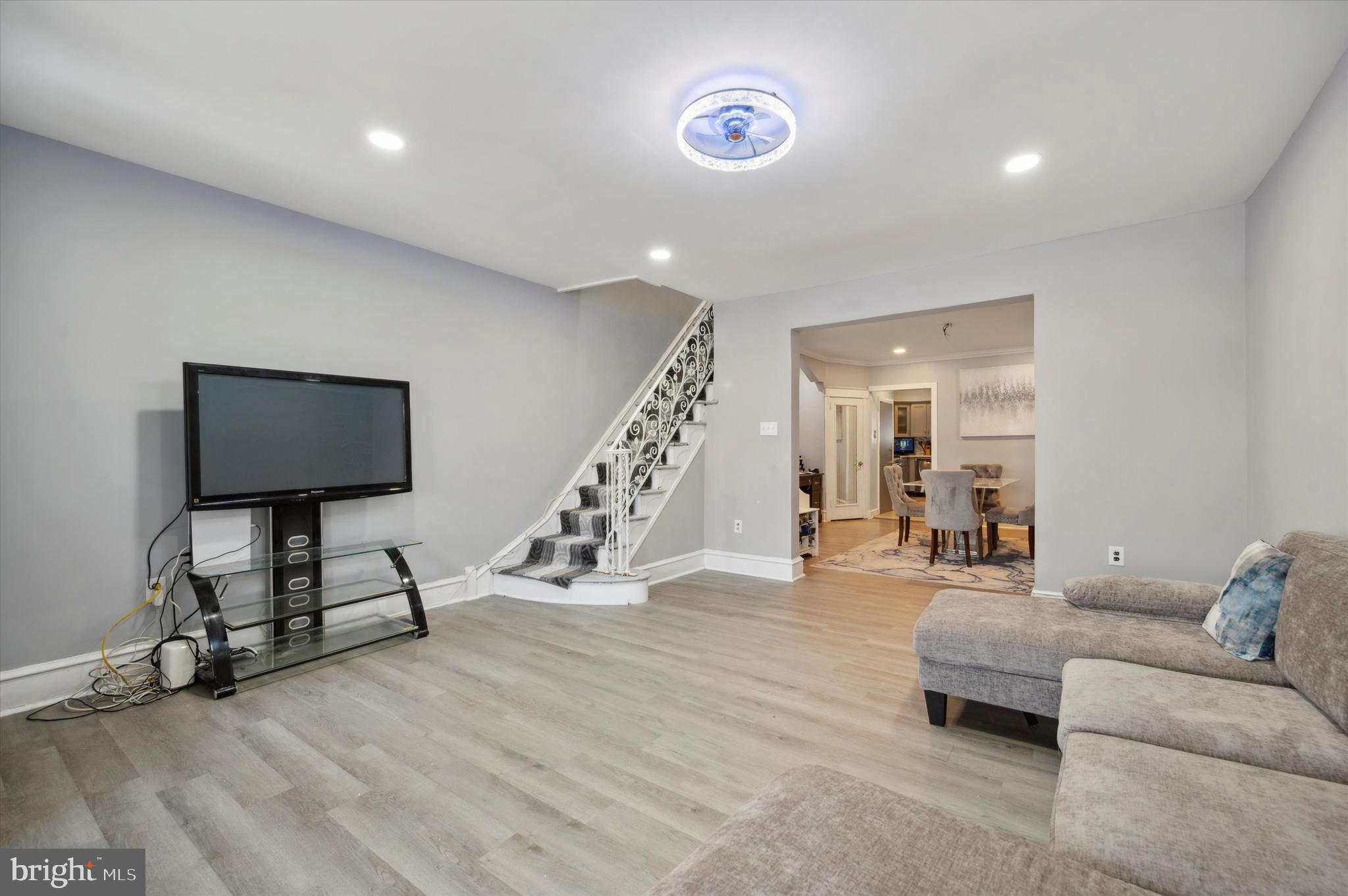 OAK LANE - Residential