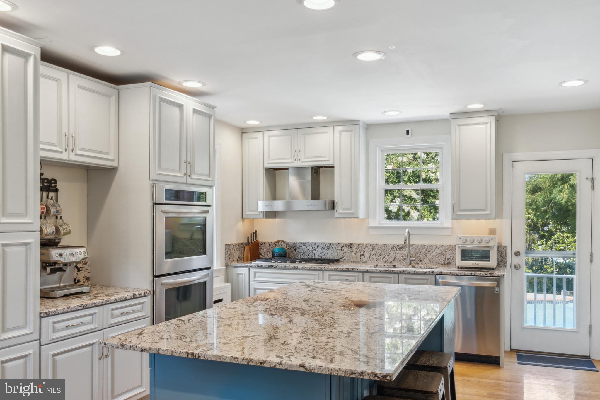 HOLMEHURST - Residential