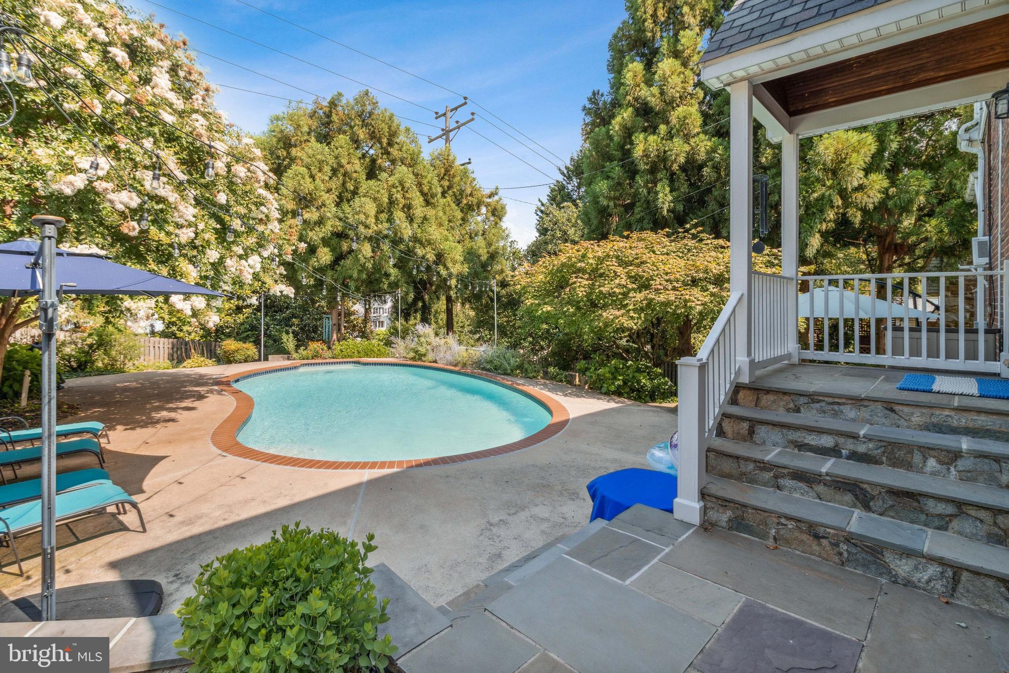 HOLMEHURST - Residential