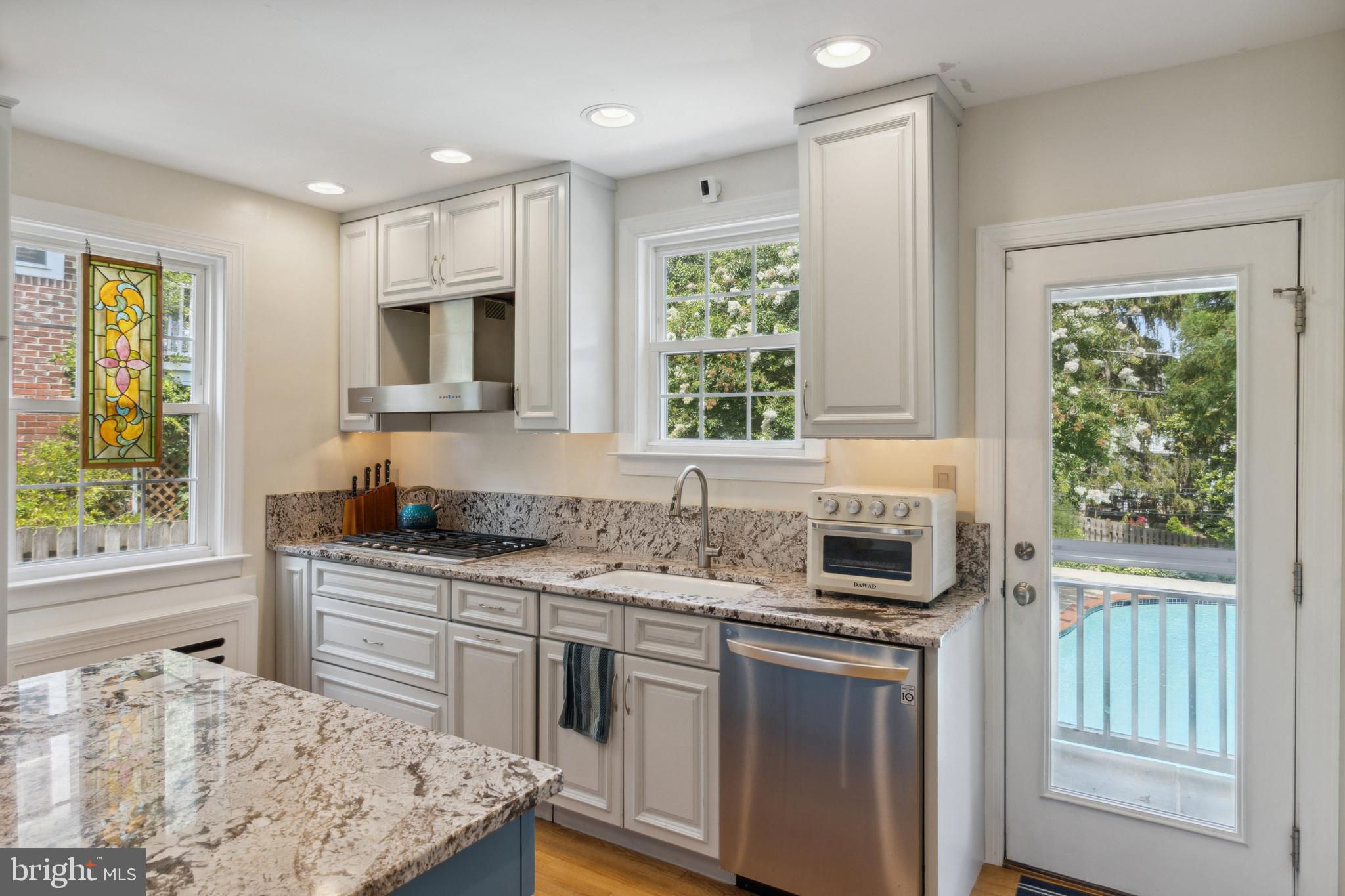 HOLMEHURST - Residential